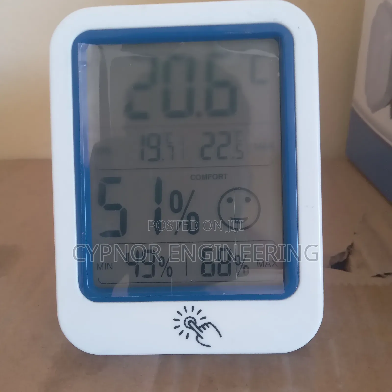 Hospital Hygrometer for Critical Care Environment