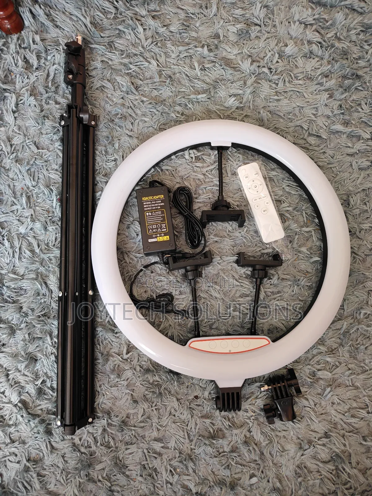 LJJ 45 18 Inches Ringlight With Three Blight Model Colour.