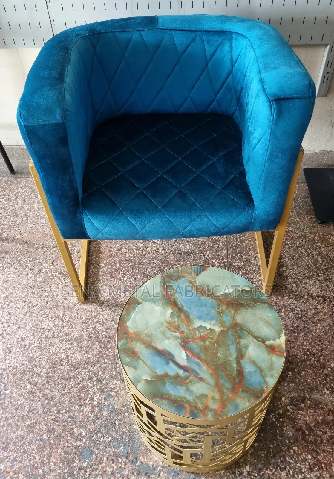 Comfy and Stylish, Salon Styling Chair Side Coffee Table.