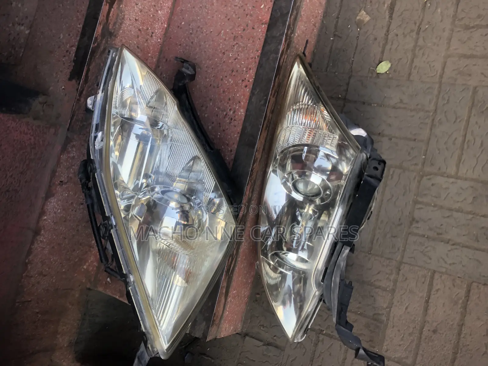 Honda CRV RE4 2010 Non Xenon Headlight