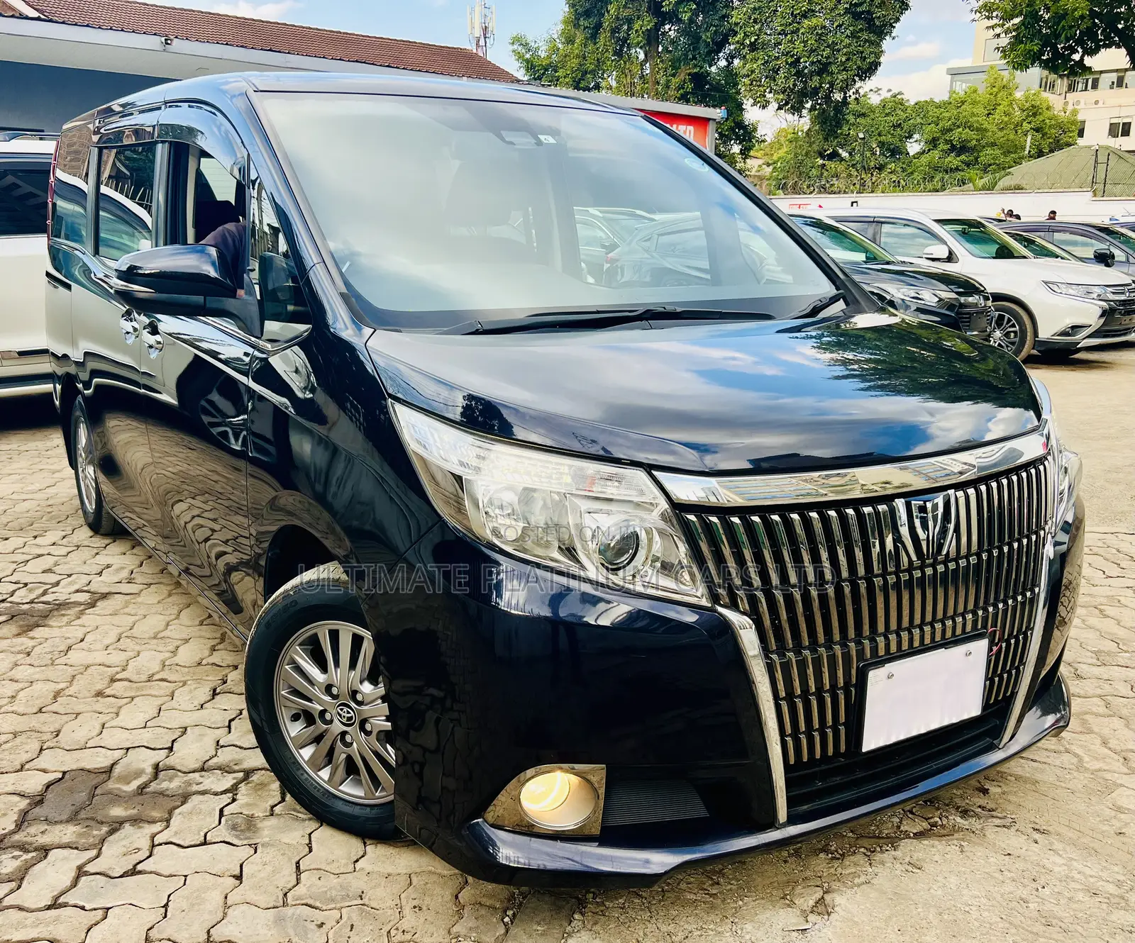 Toyota Esquire 2.0 FWD (7 seater) 2017 Purple