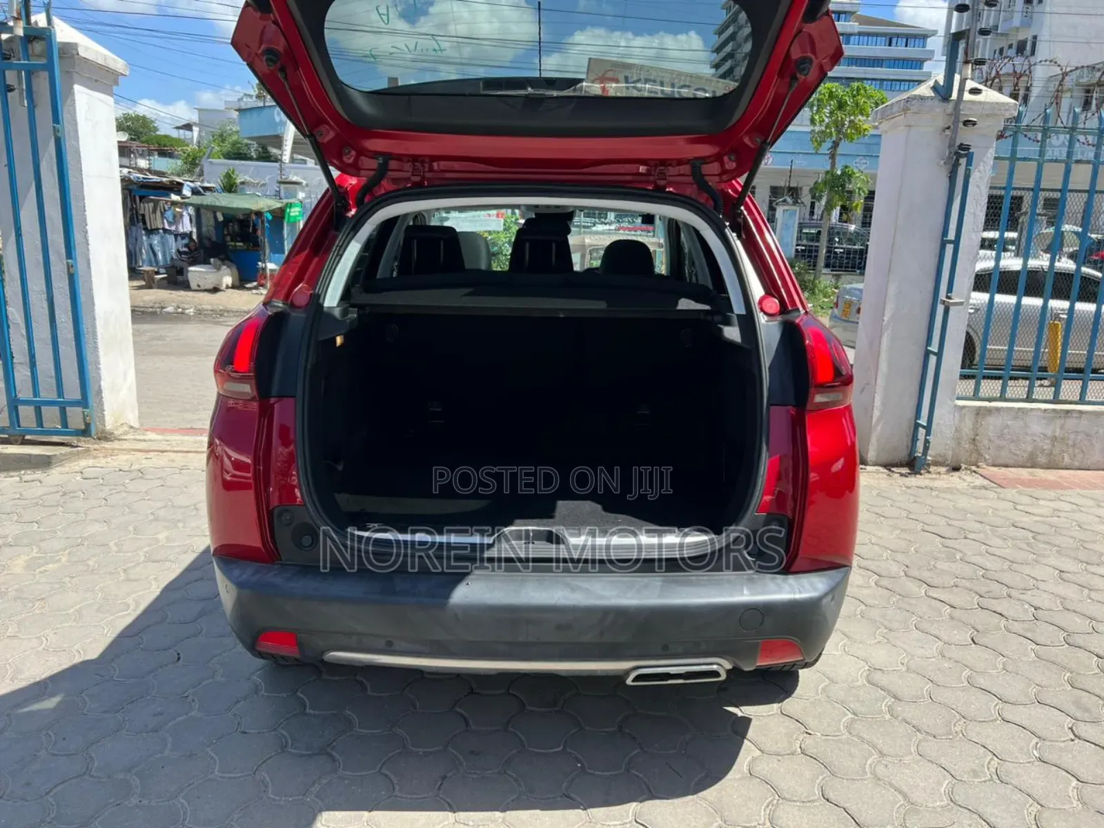 Peugeot 2008 2018 Red