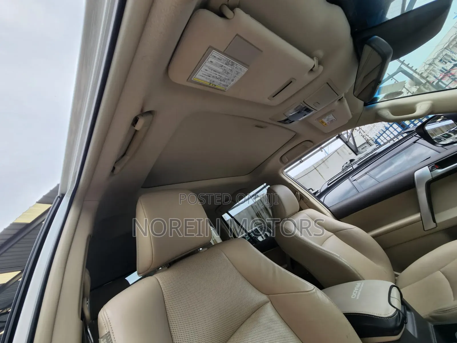 Toyota Land Cruiser Prado 2019 White