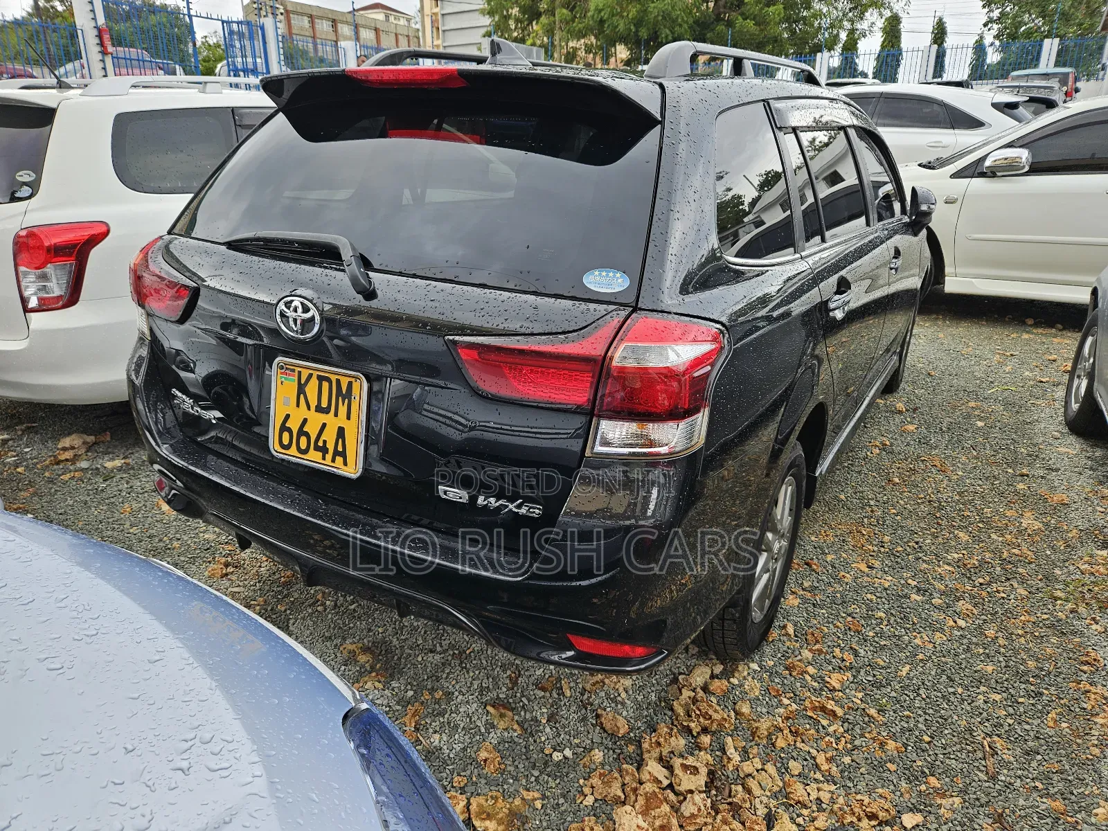 Toyota Corolla Fielder 2017 Black