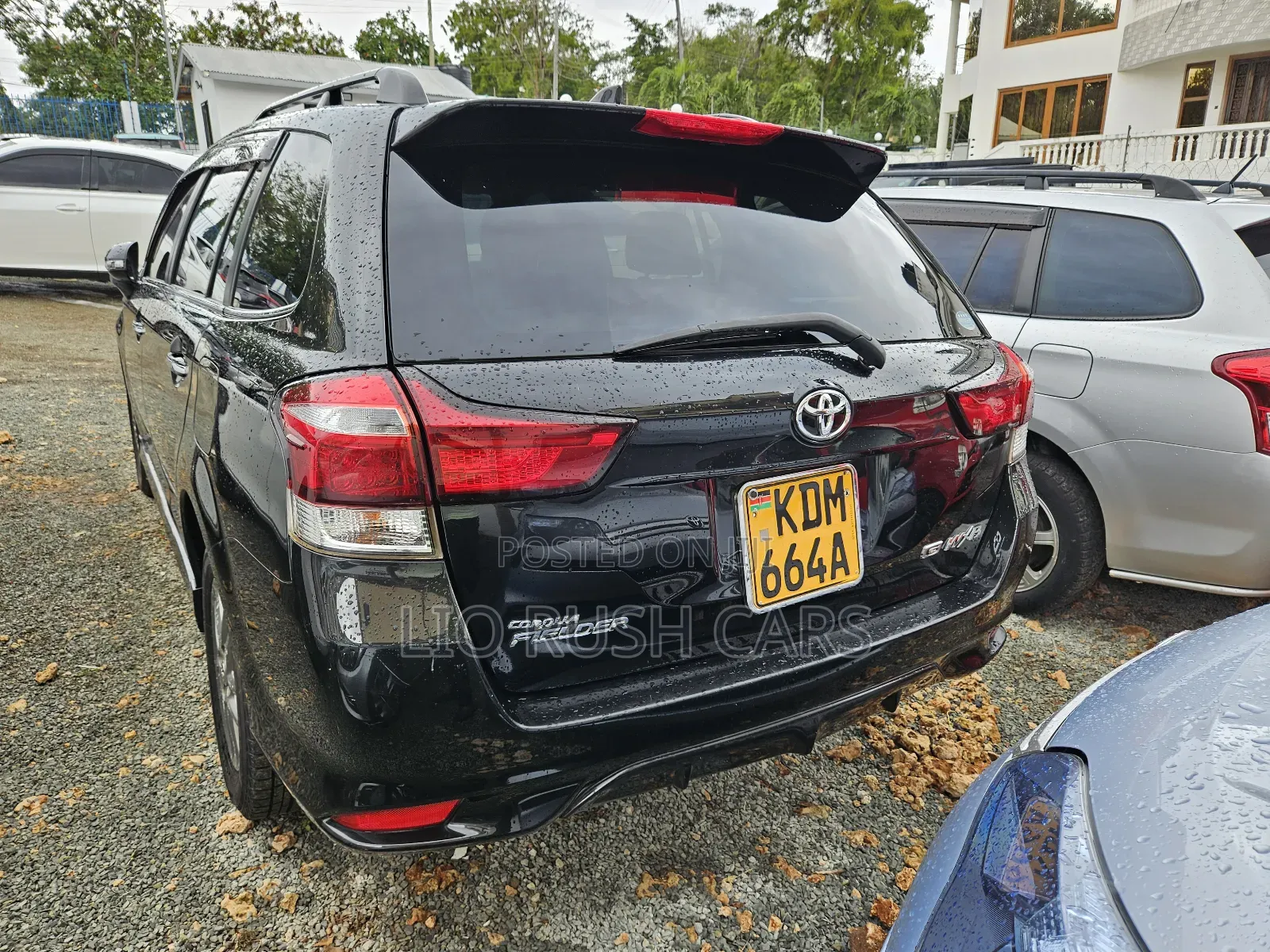 Toyota Corolla Fielder 2017 Black
