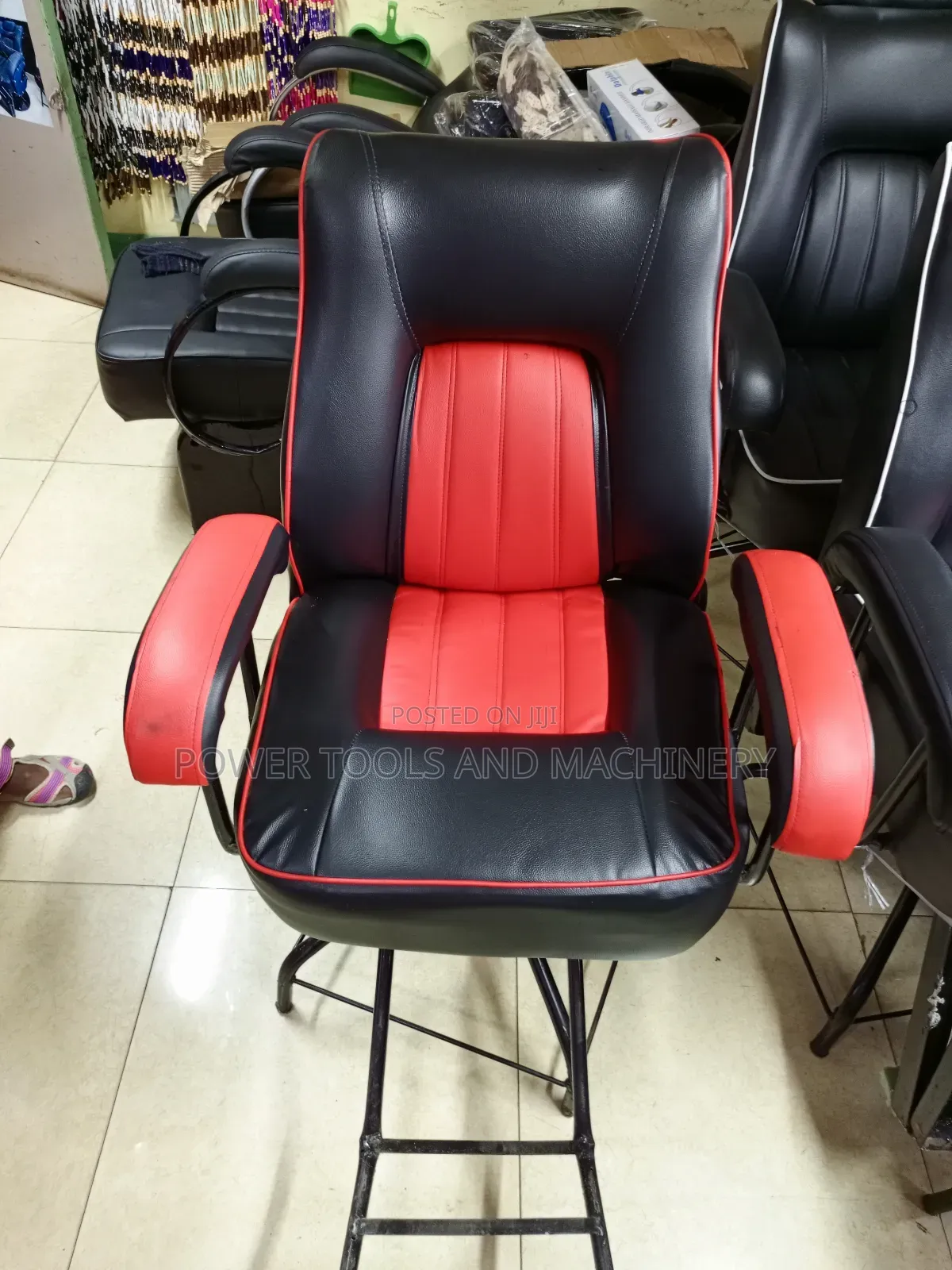 Jua Kali Kinyozi Seats
