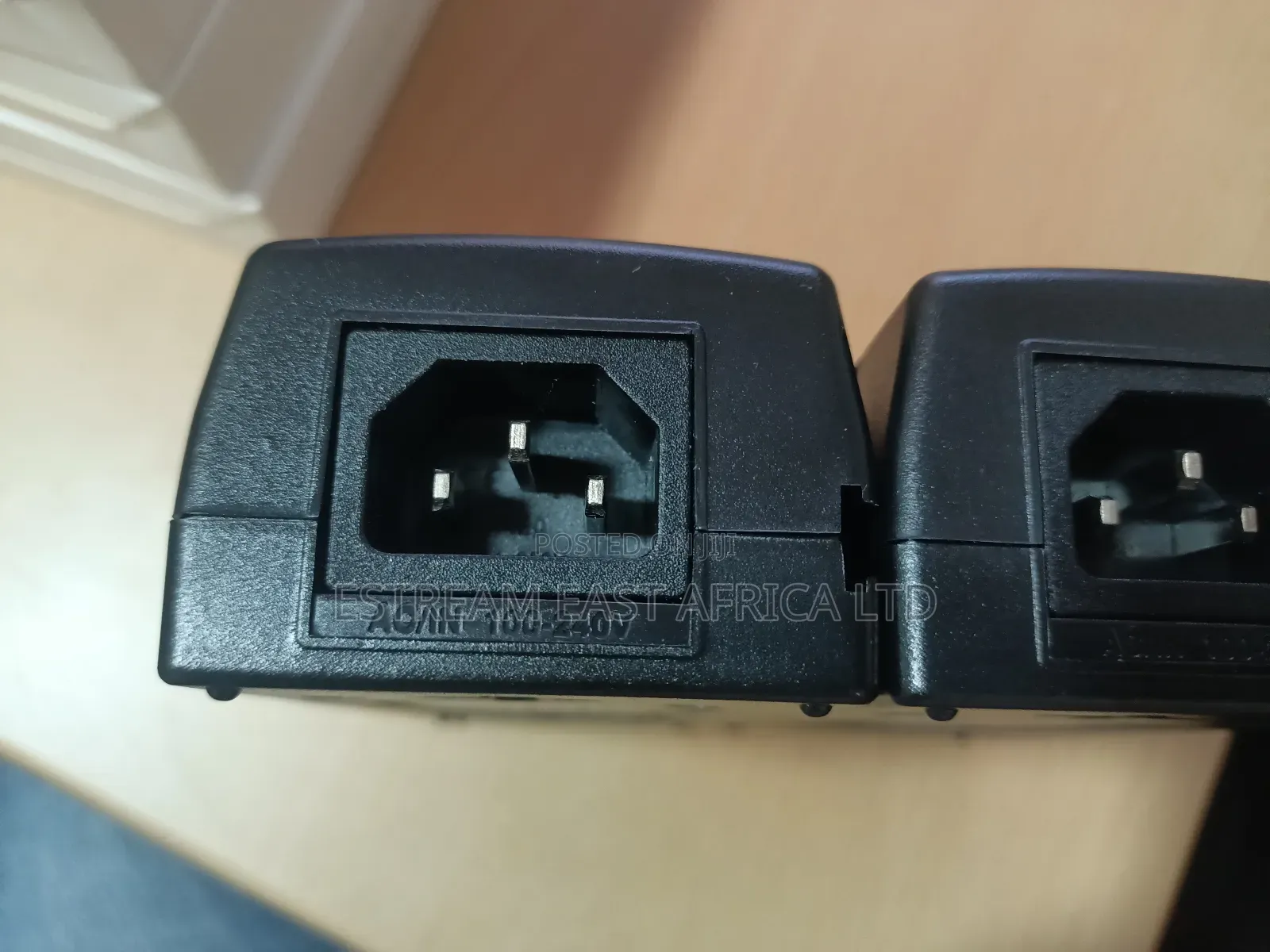 Poe Power Supply. 48V, Gigabit Ports.