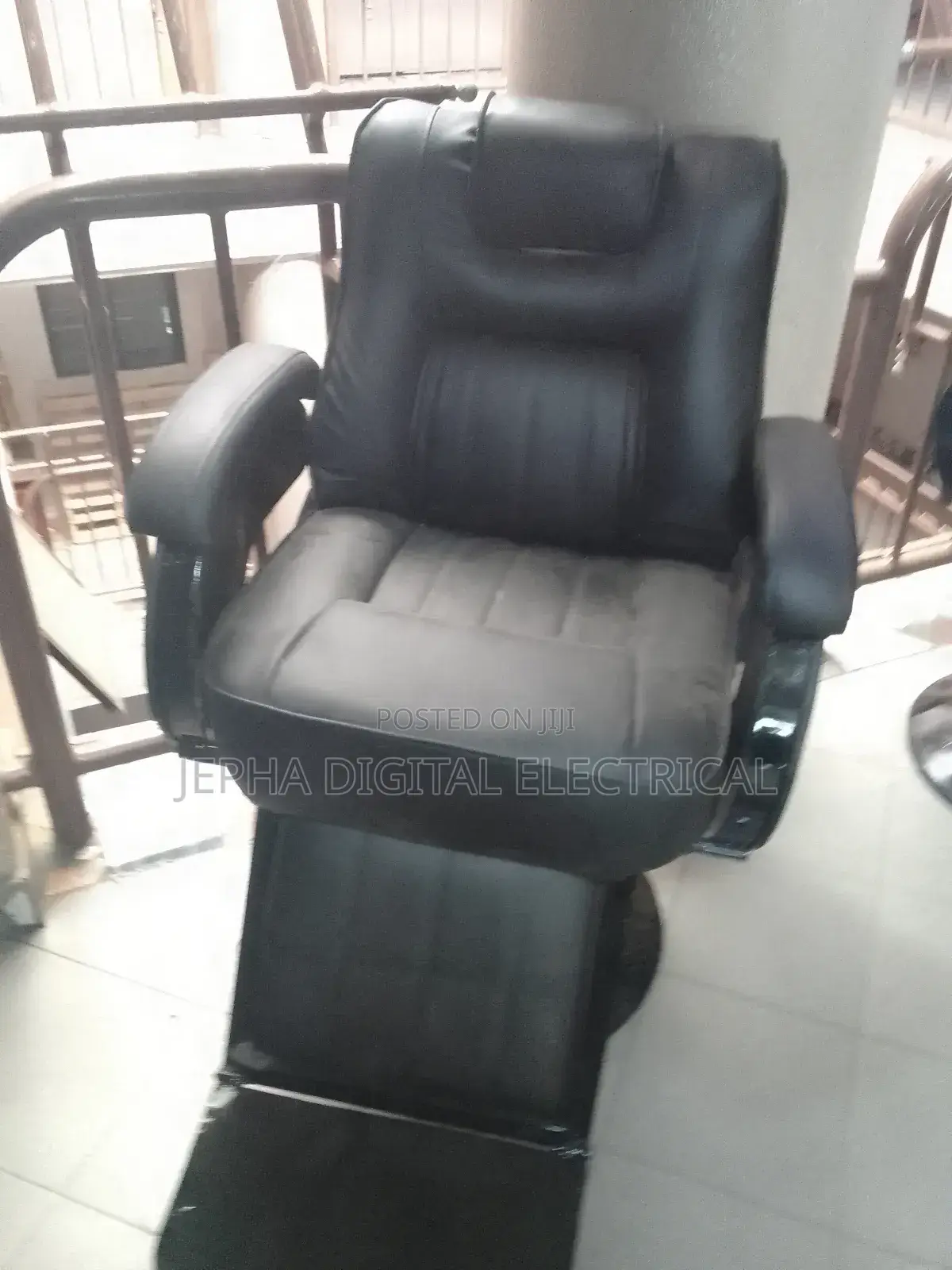 Classic Barber Chair