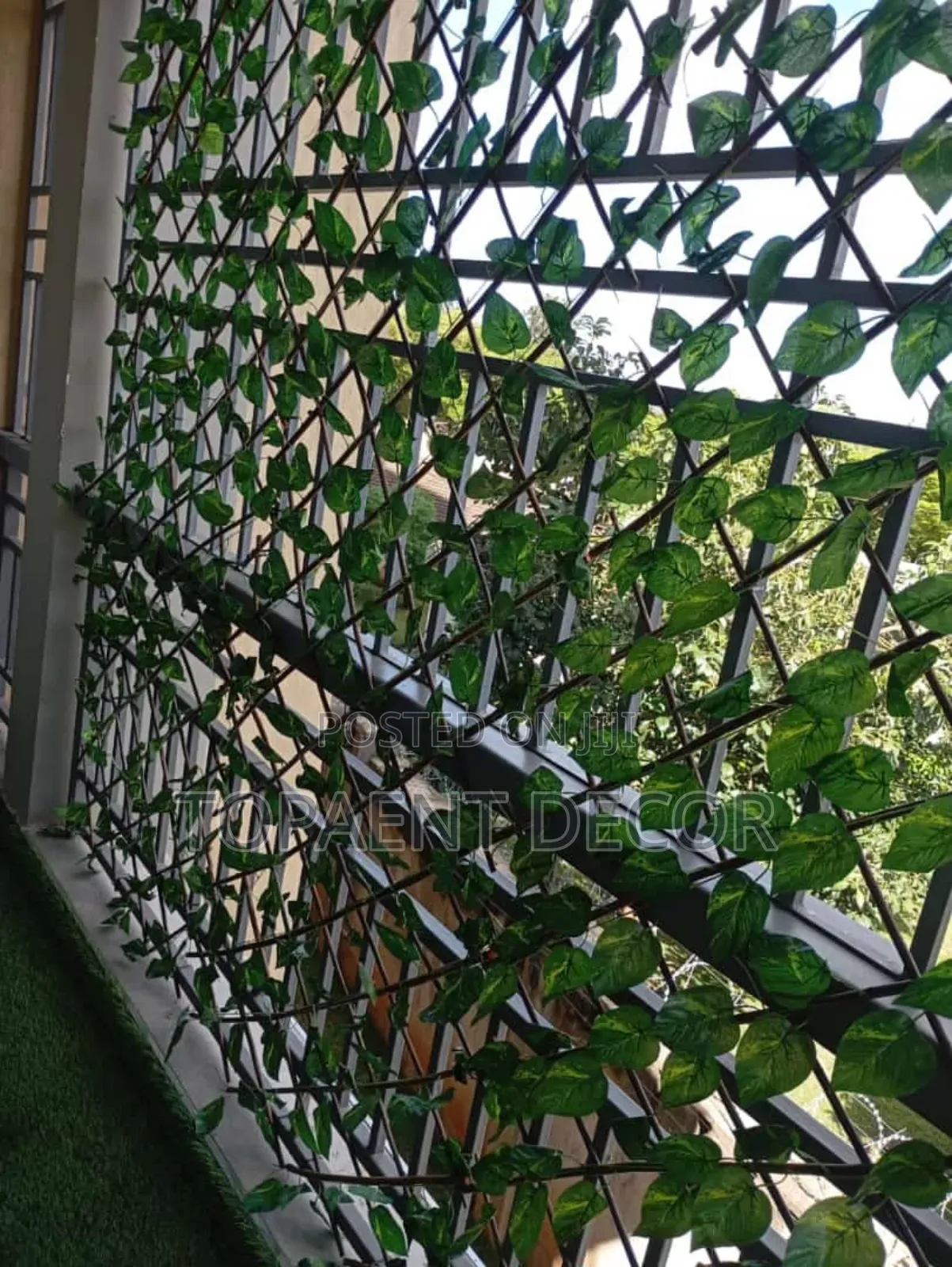 Expandable Green Balcony Privacy Fence