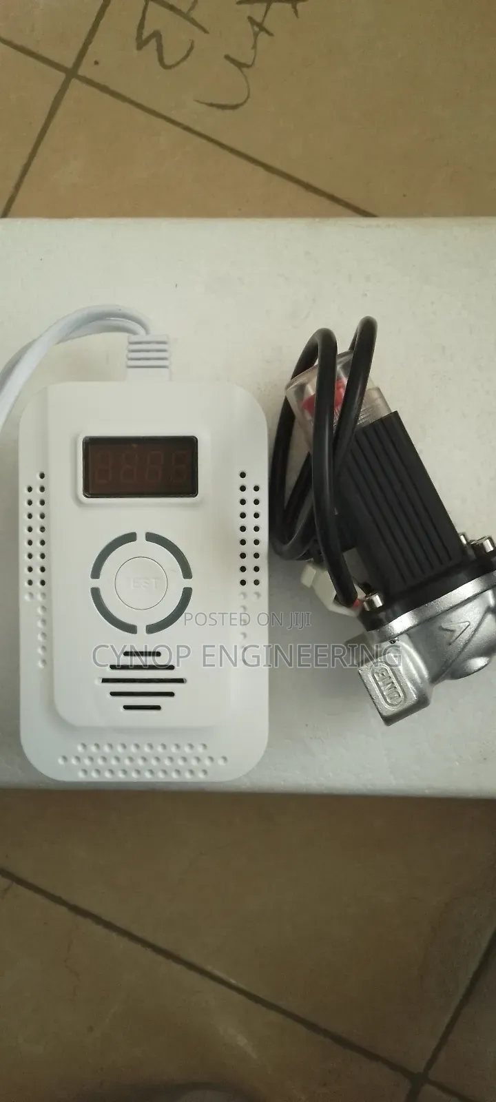 School Lab LPG Leak Detector System