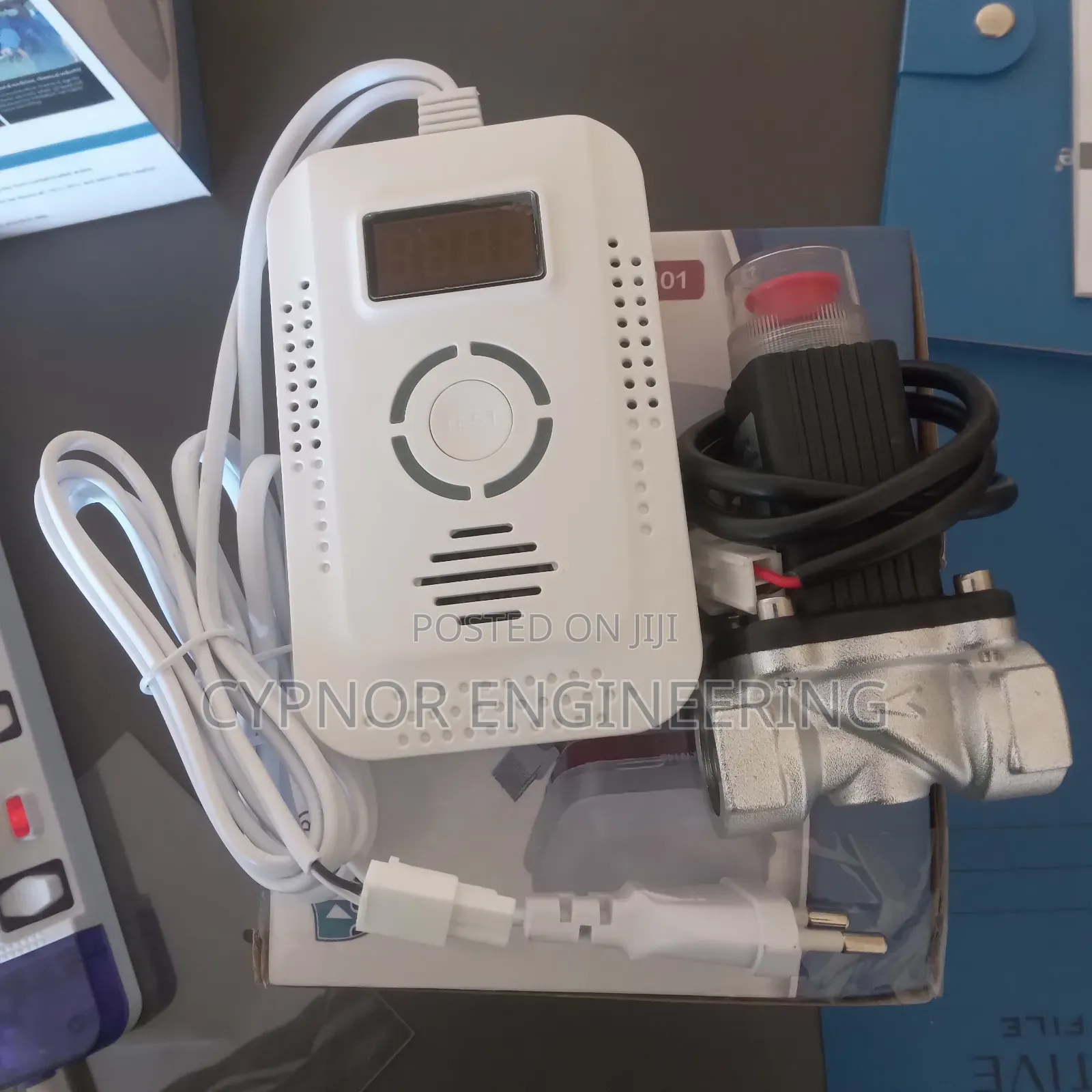 Gas Leak Detector for Hospital Safety