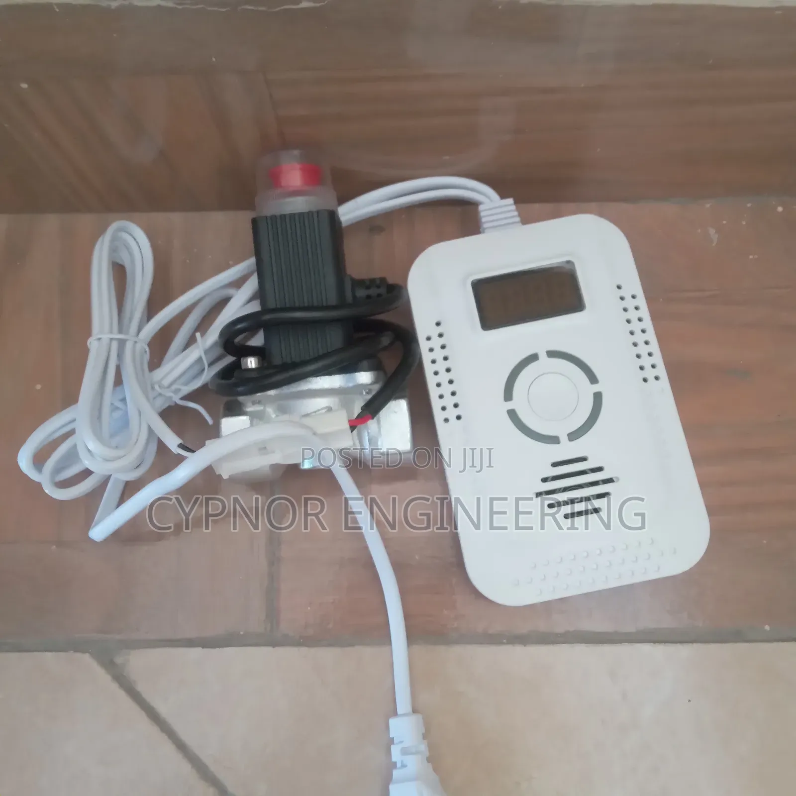 Kitchen Gas Leakage Detector With Solenoid
