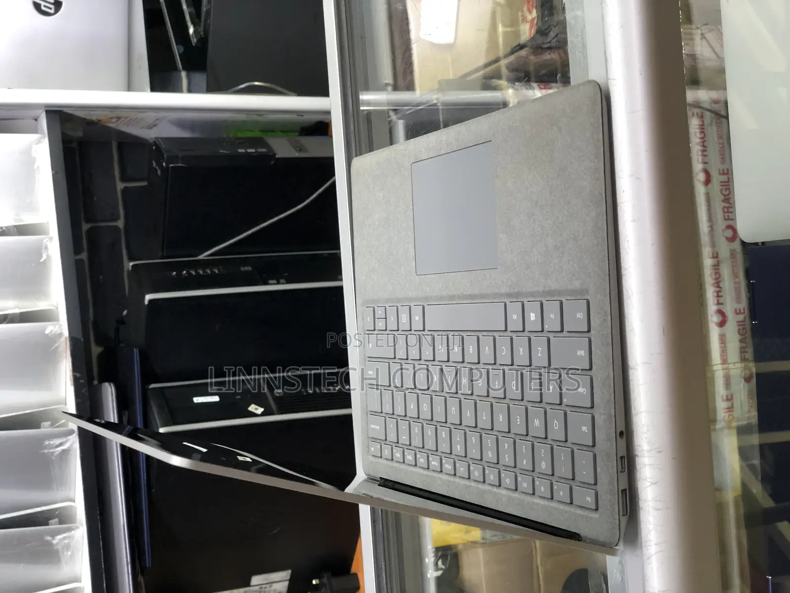 Laptop Microsoft Surface Laptop 8GB Intel Core I7 SSD 256GB