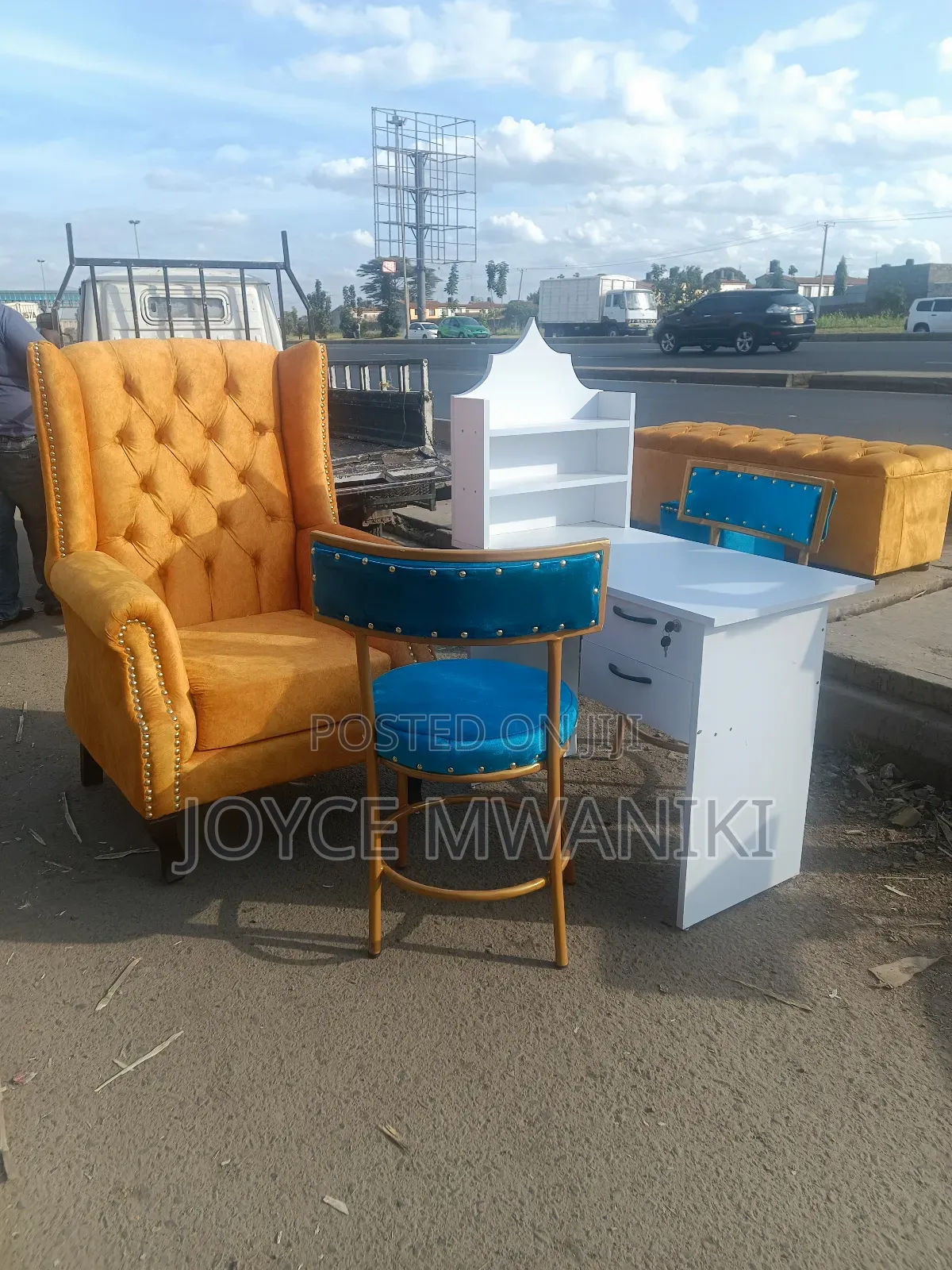Pedicure Seat Gold, and Manicure Set 