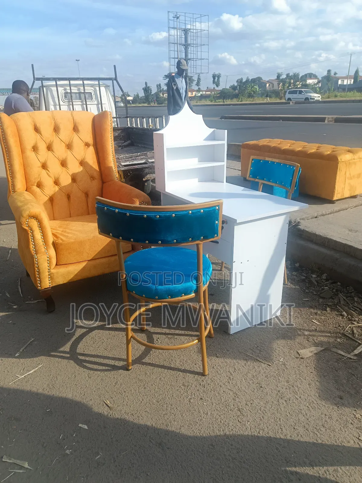 Pedicure Seat Gold, and Manicure Set 