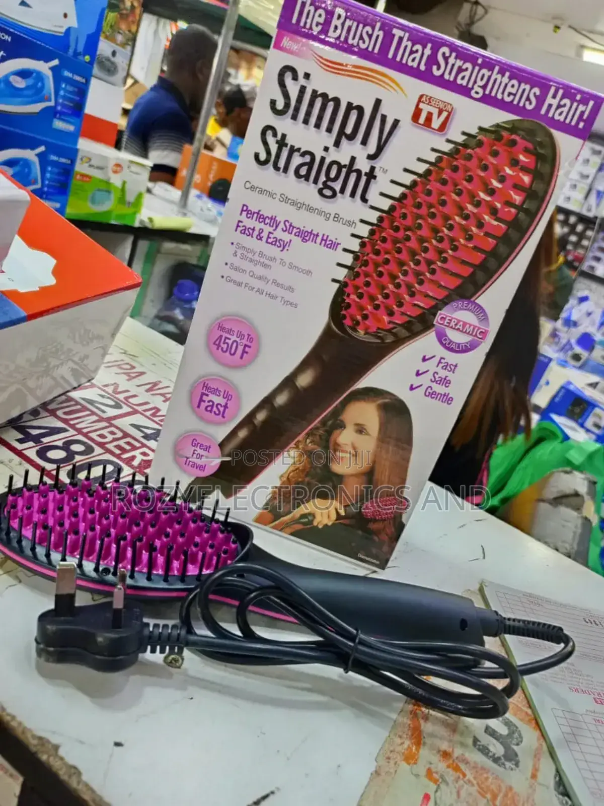 Brush That Straightening Hair