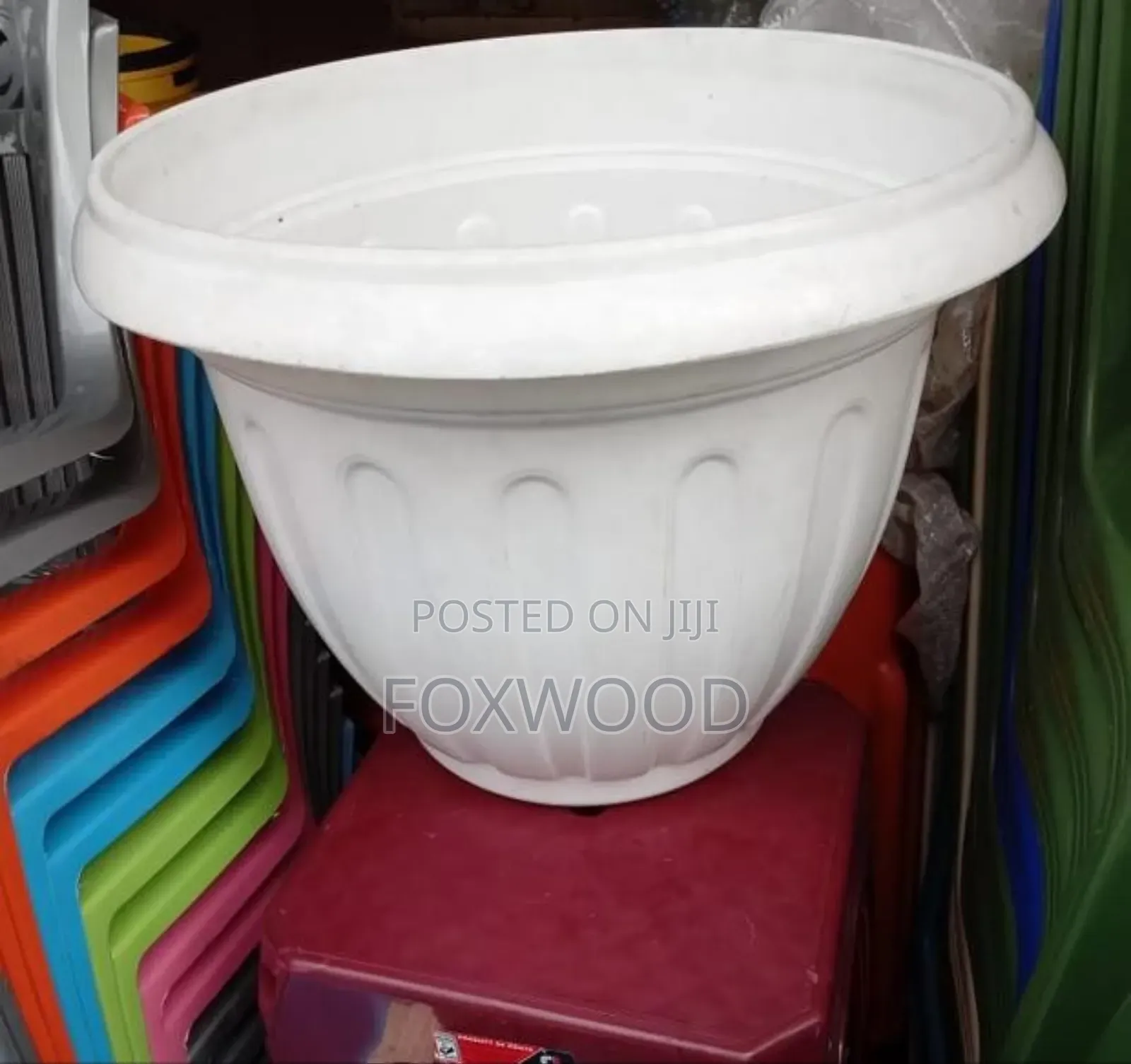 20litres Plastic Planters/ Flower Pots With Drainage Plate.