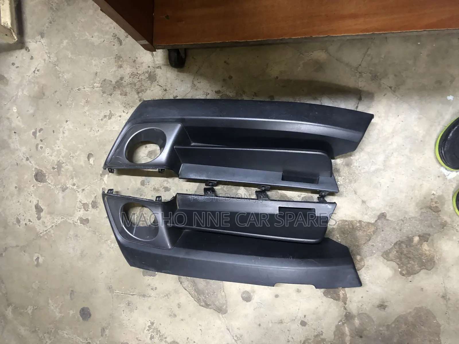 Toyota Crown Royal 2015 Fog Covers (Per Piece )