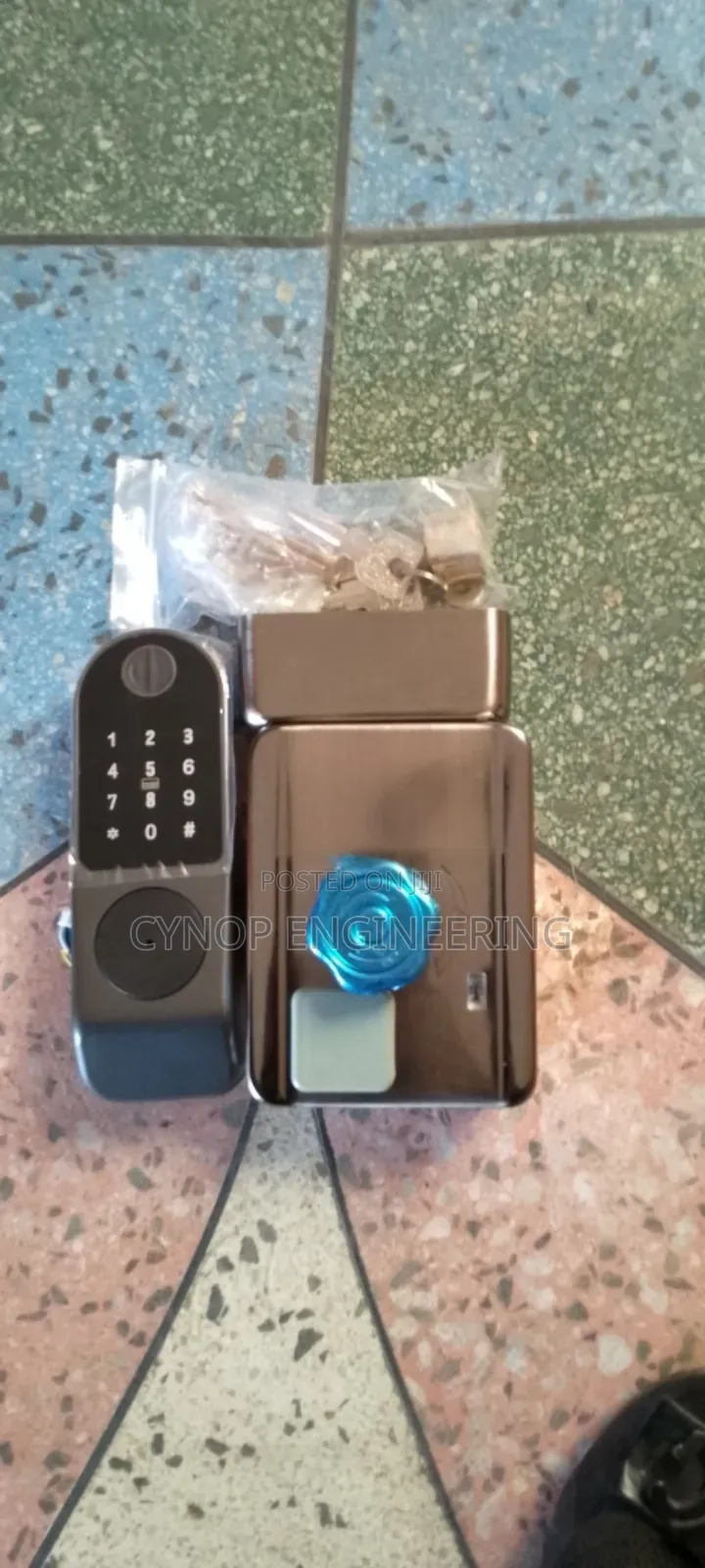 Gate Lock With Fingerprint Recognition