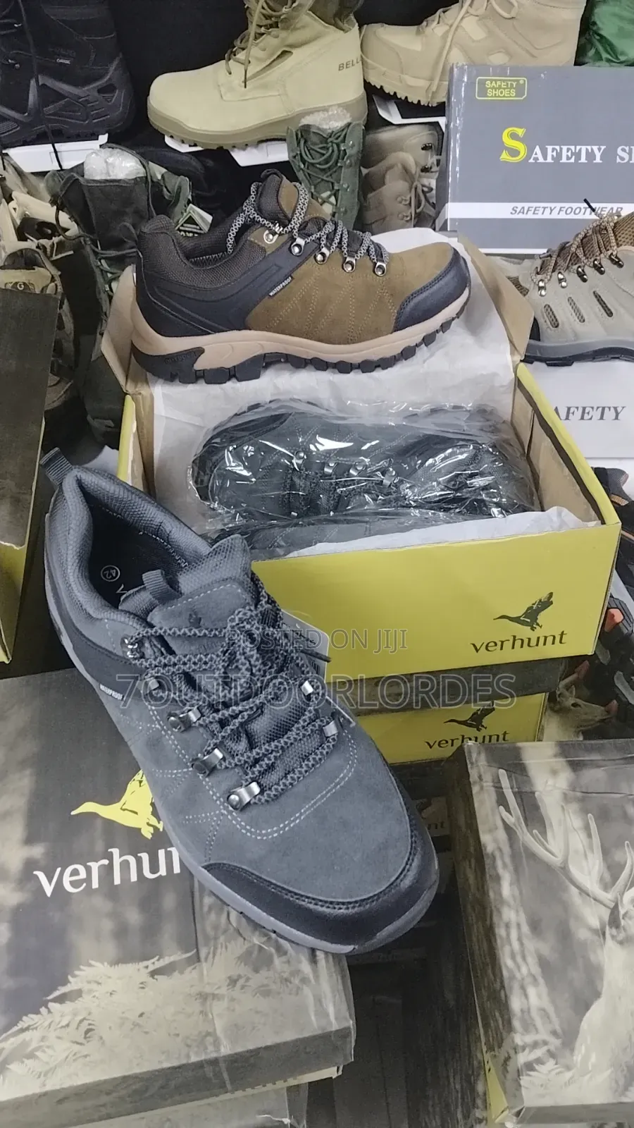 Verhunt Waterproof Hiking Shoes