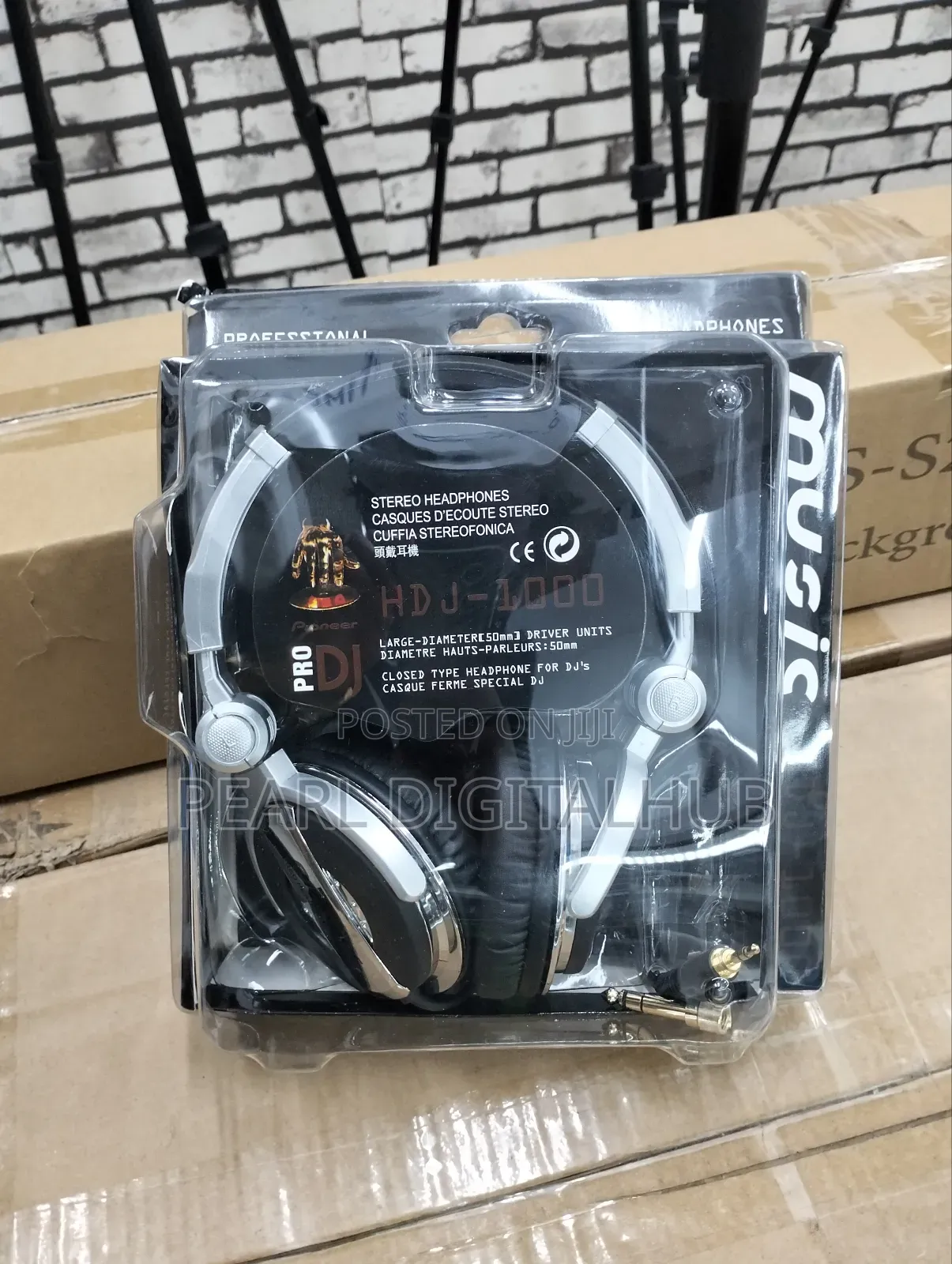 HDJ- 1000 Professional Headphones