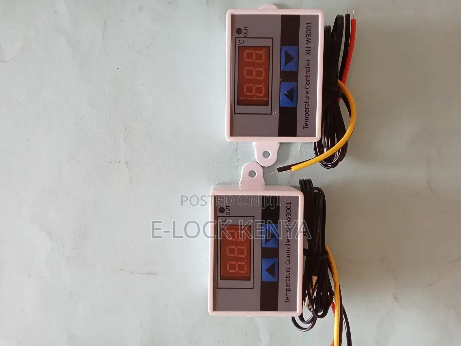 Temperature for Room With Controller