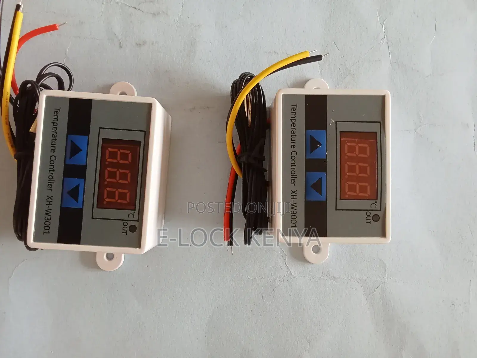 Built in Temperature Controller