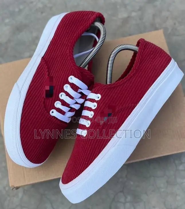 Coudroy Vans