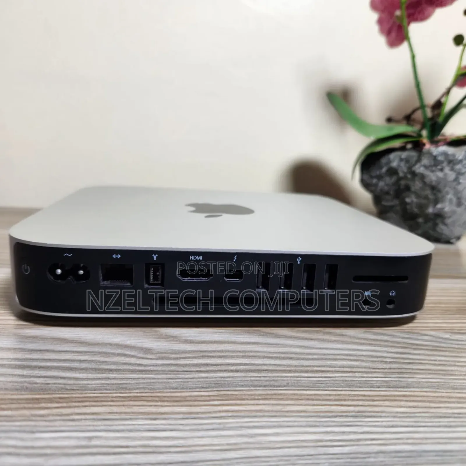 Desktop Computer Apple Mac Mini 8GB Intel Core I5 SSD 256GB