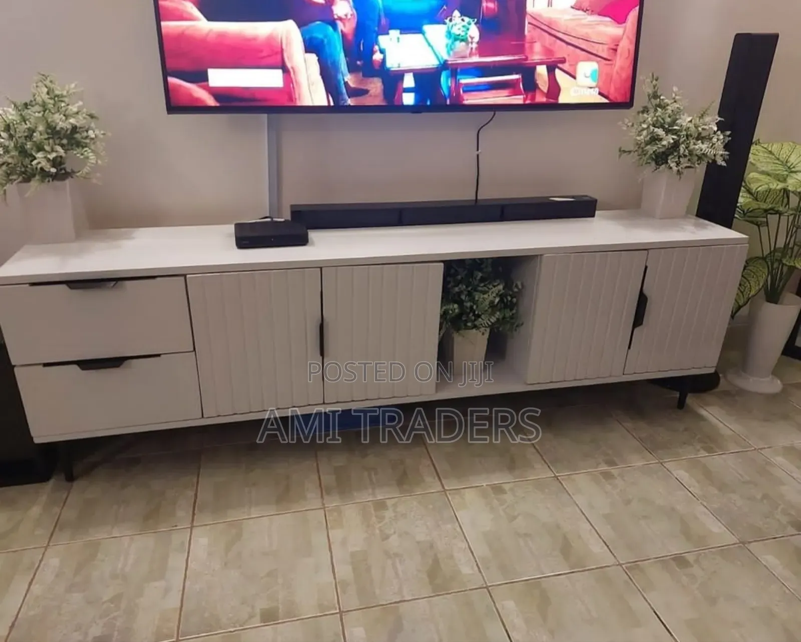 White Modern Tv Stand (6FT)