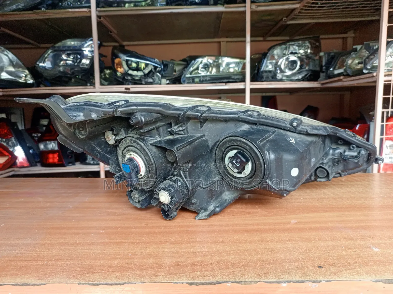 LHS Headlight Toyota Aqua 2012 Model(Nonzenon)
