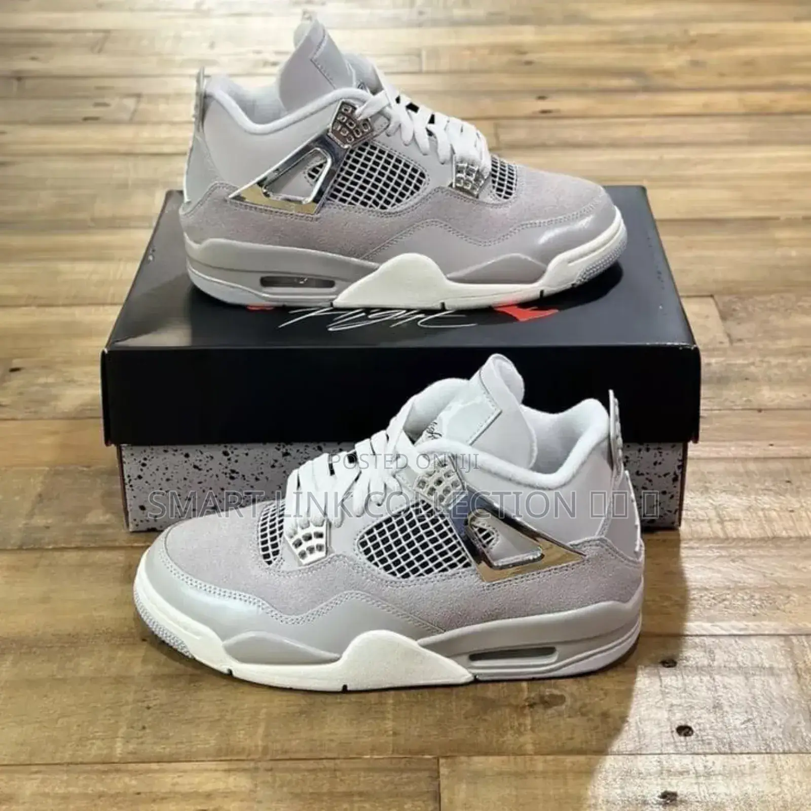 Air Jordan 4 Frozen