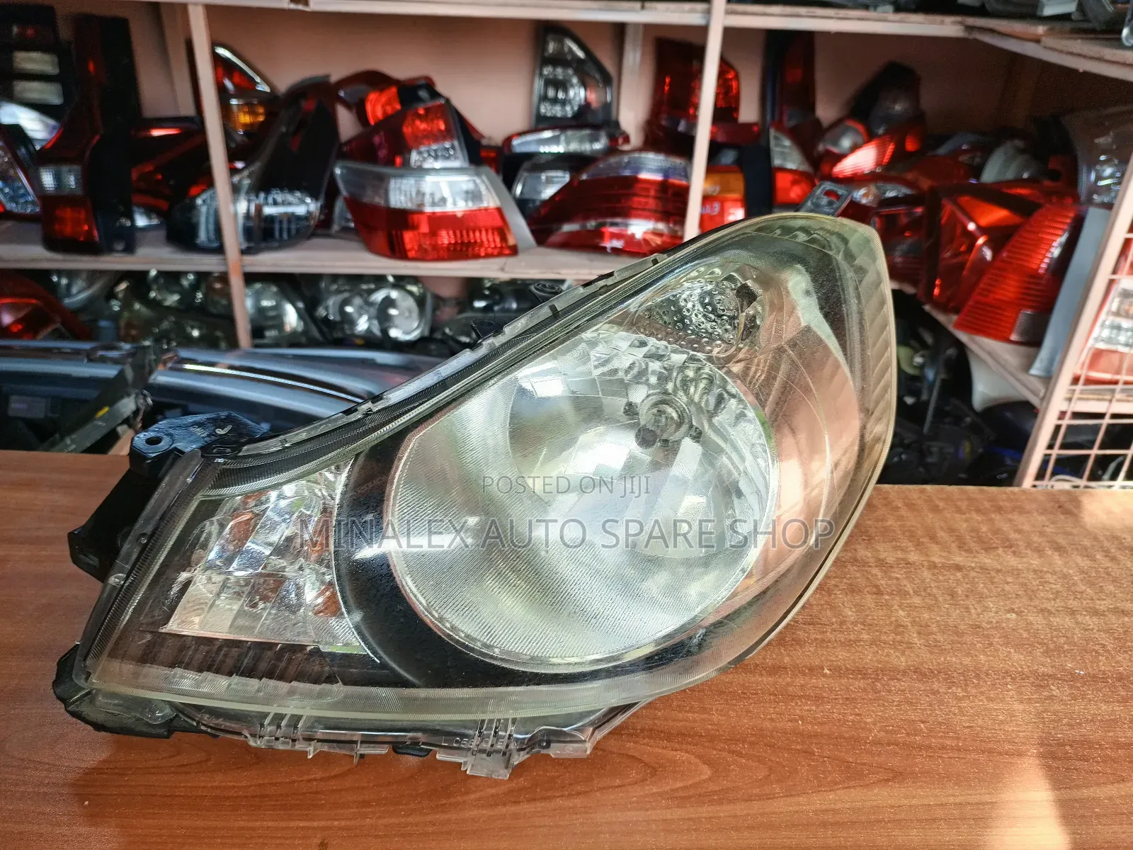 Nissan Advan 2012 LHS Nonzenon Headlight
