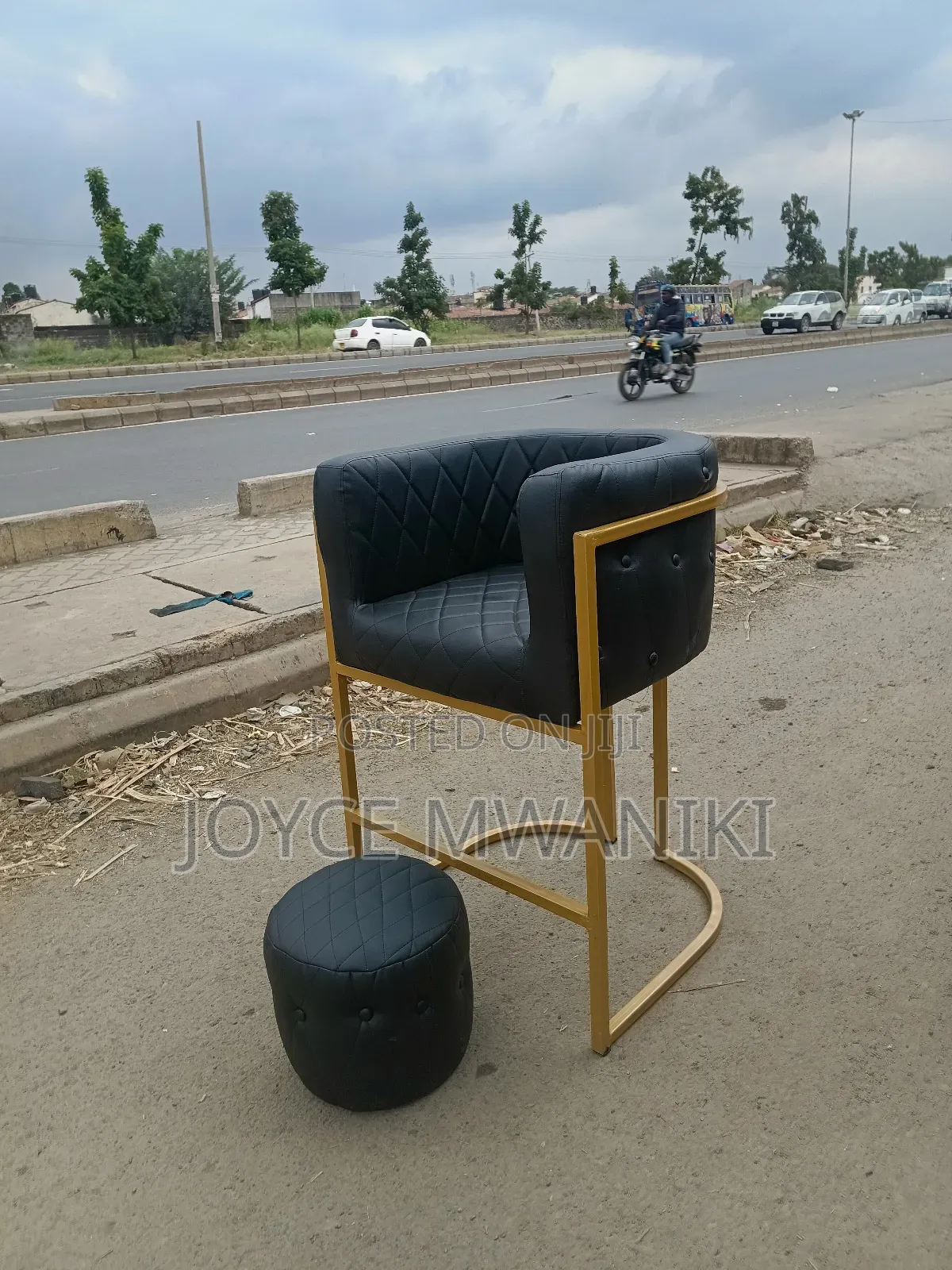 Makeup Chair and a Puff, Black Leather 