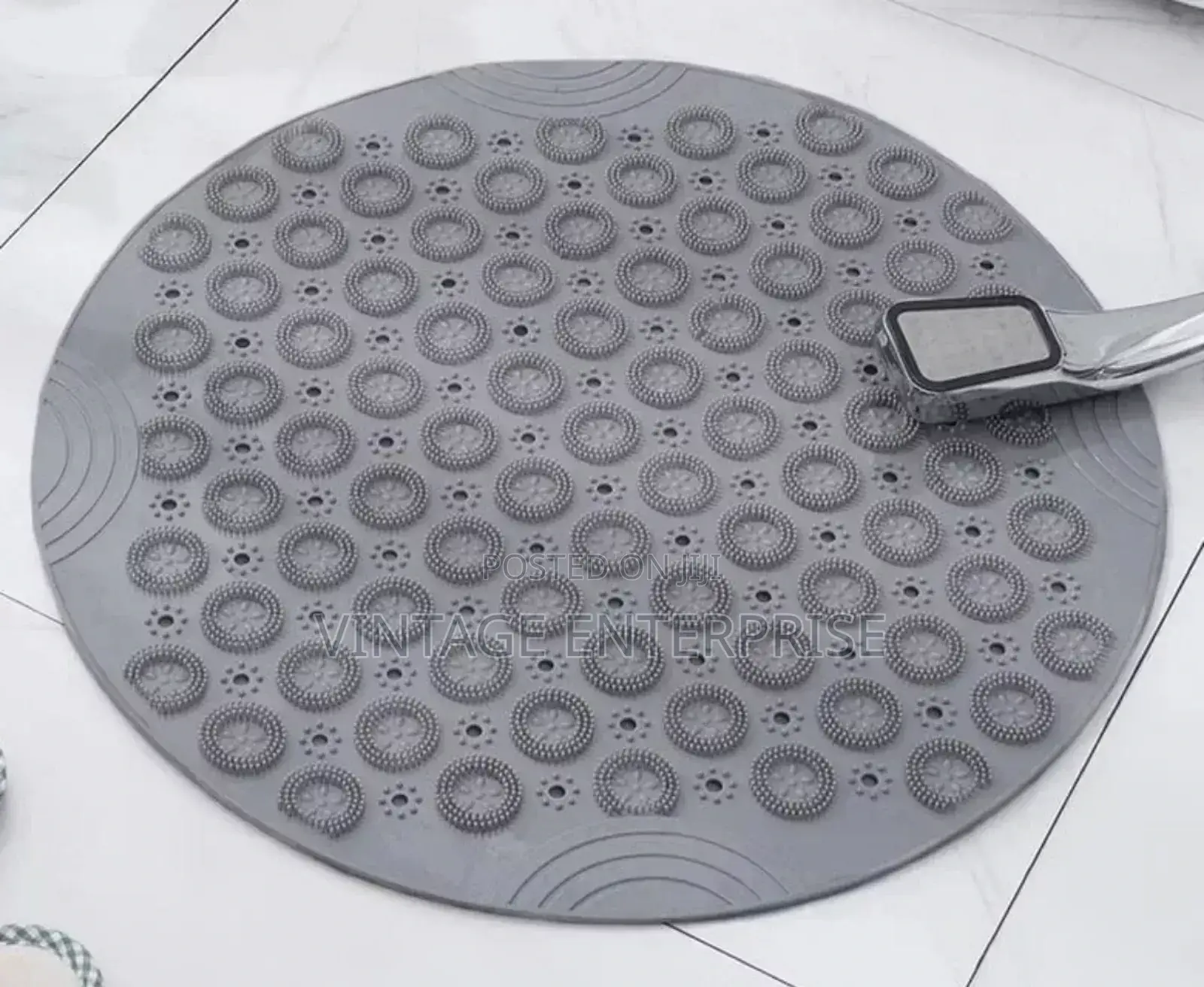 Bathroom Round Antislip Mats .  