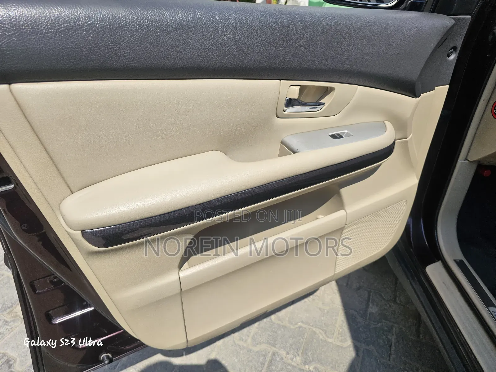Toyota Harrier 2012 Brown