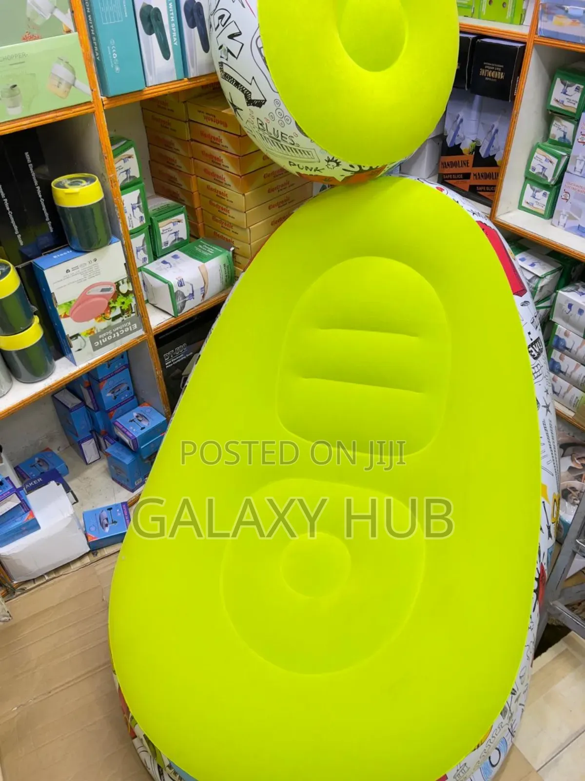 Luminous Green Inflatable Seat With Footrest