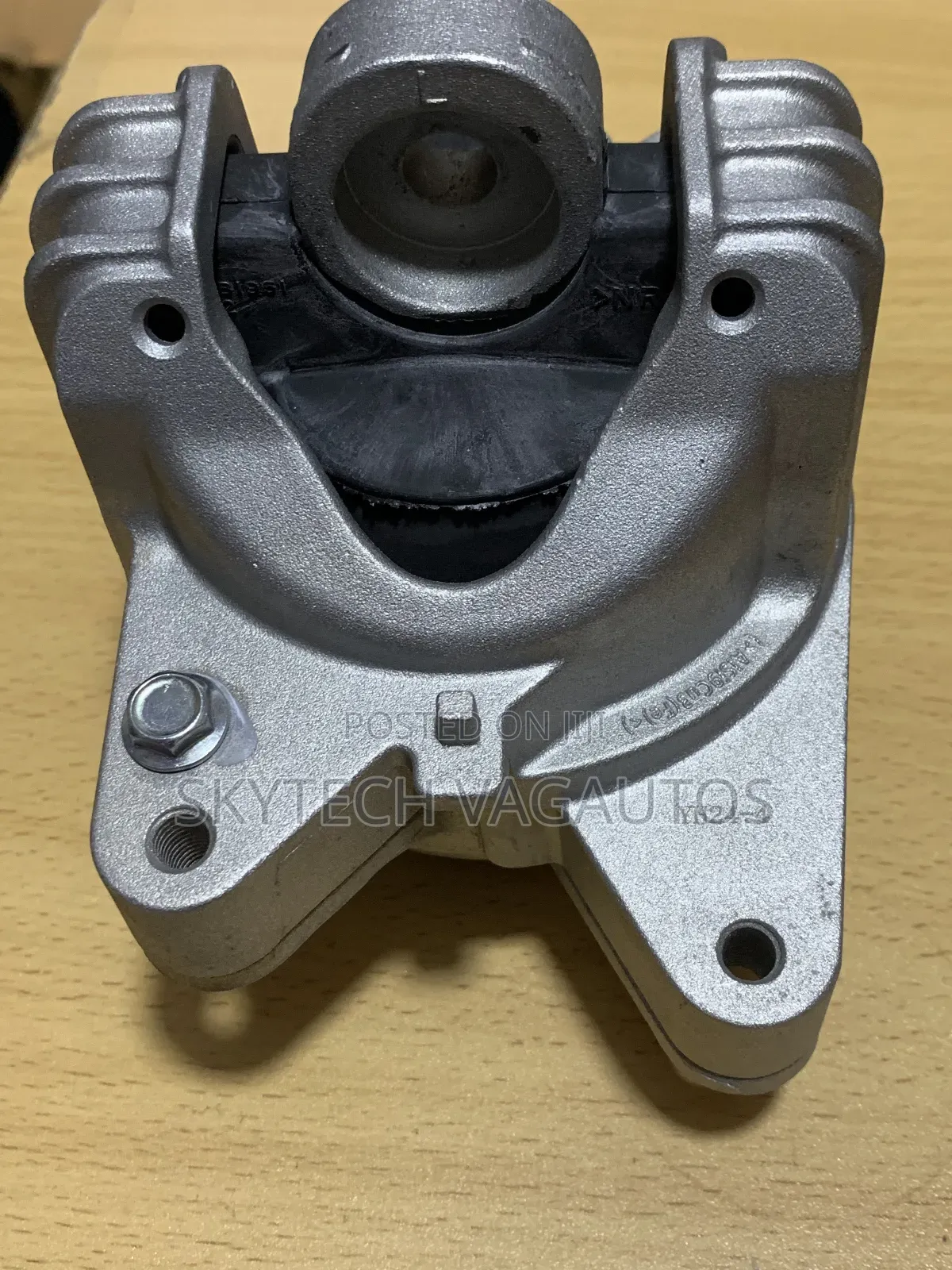 PORSCHE Engine Mount