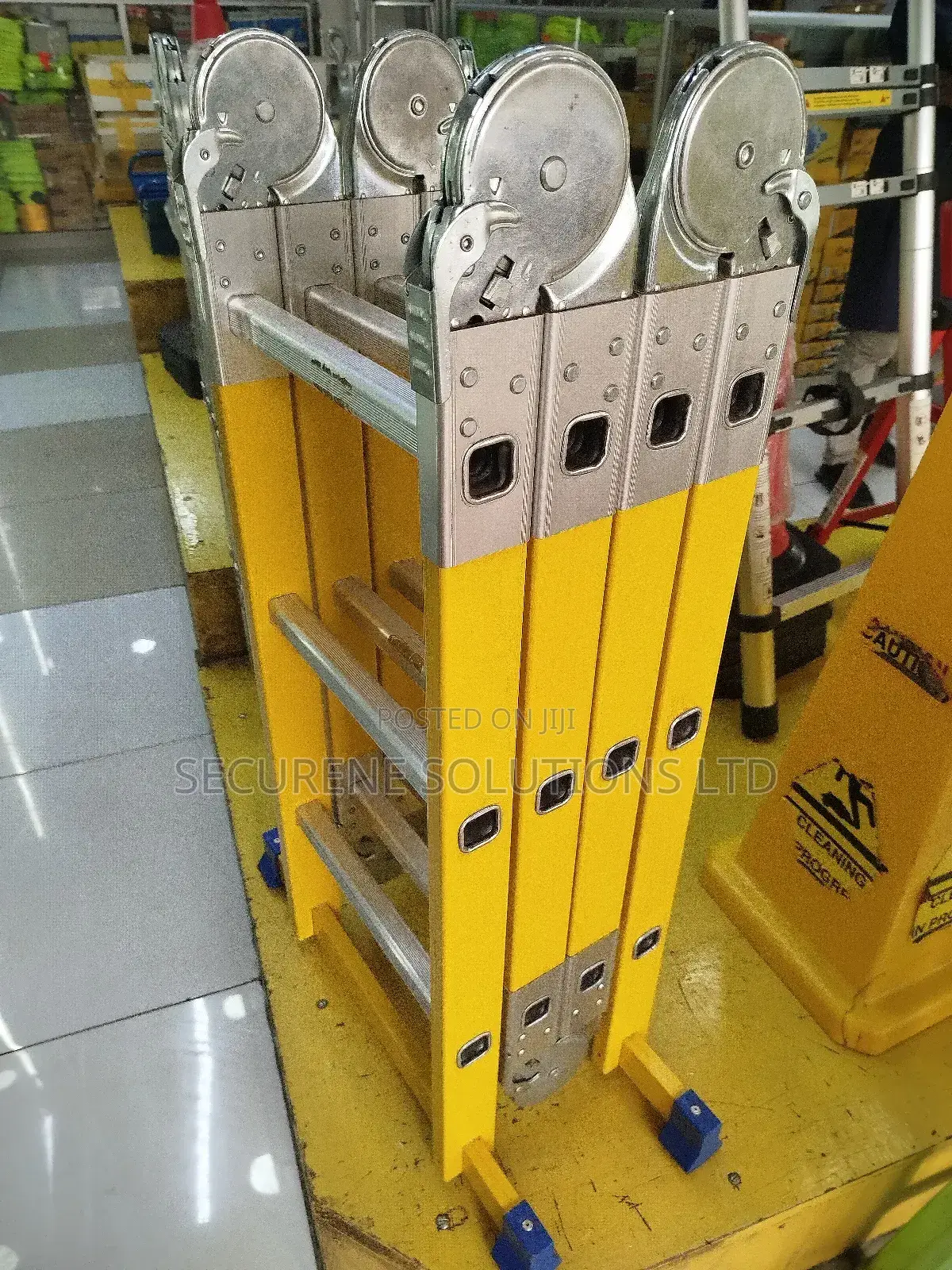 4by3/12ft/3.7metres Fibreglass Multipurpose Ladder