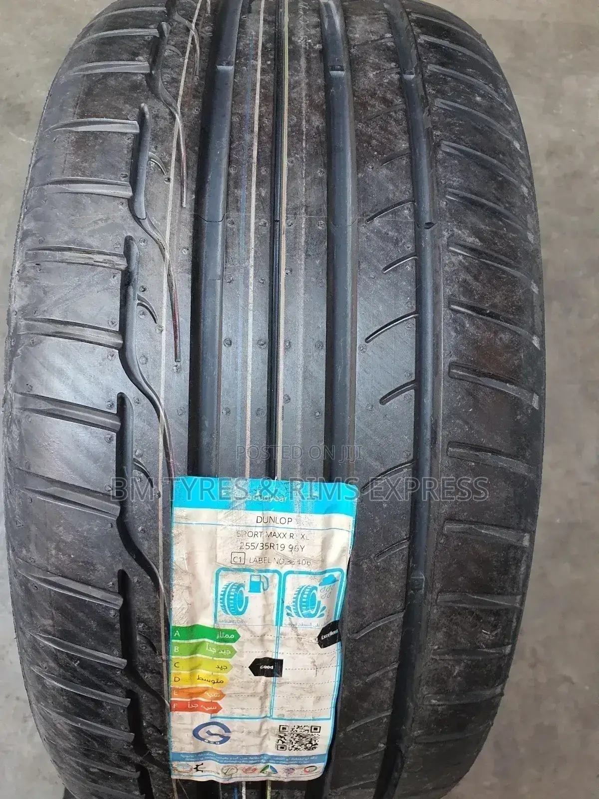 255 /35 R19 Dunlop TYRES (Japan)