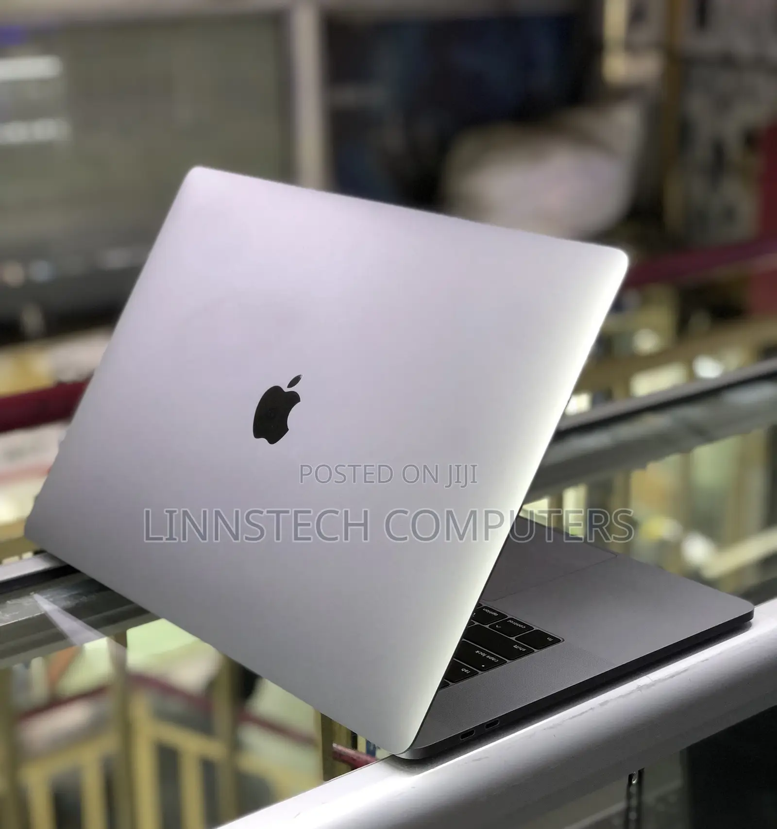 Laptop Apple MacBook Pro 2018 32GB Intel Core I7 SSD 512GB