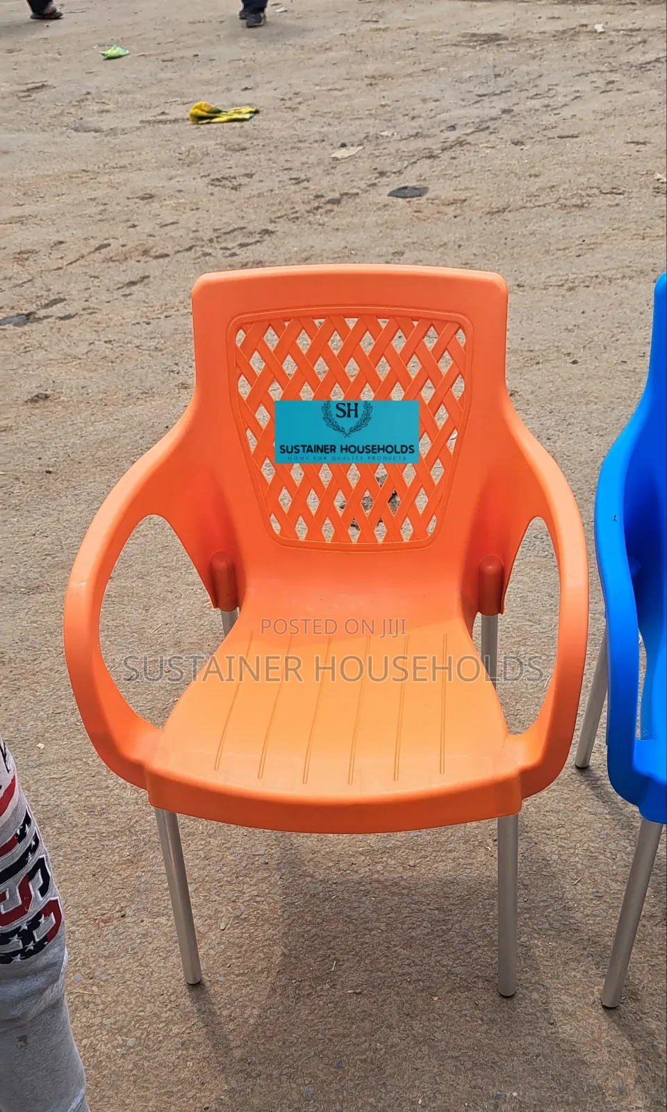 Plastic Chair#£Plastic Chairs With Metallic Silver Legs