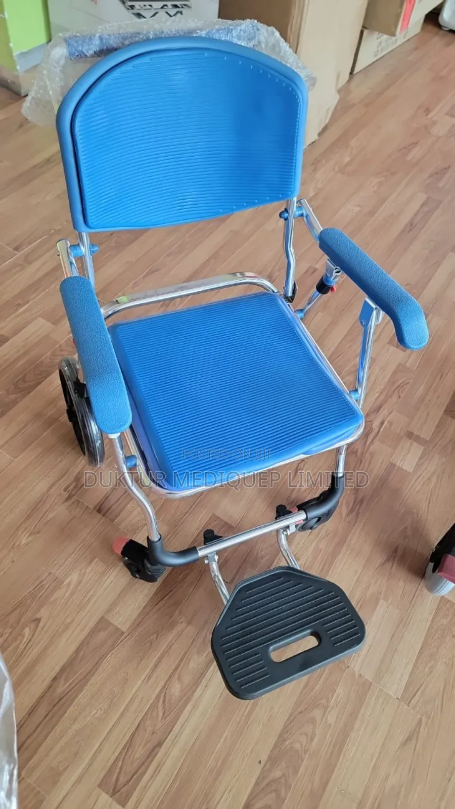 Bathing Chair With Toilet Confirmed/ Wheelchair