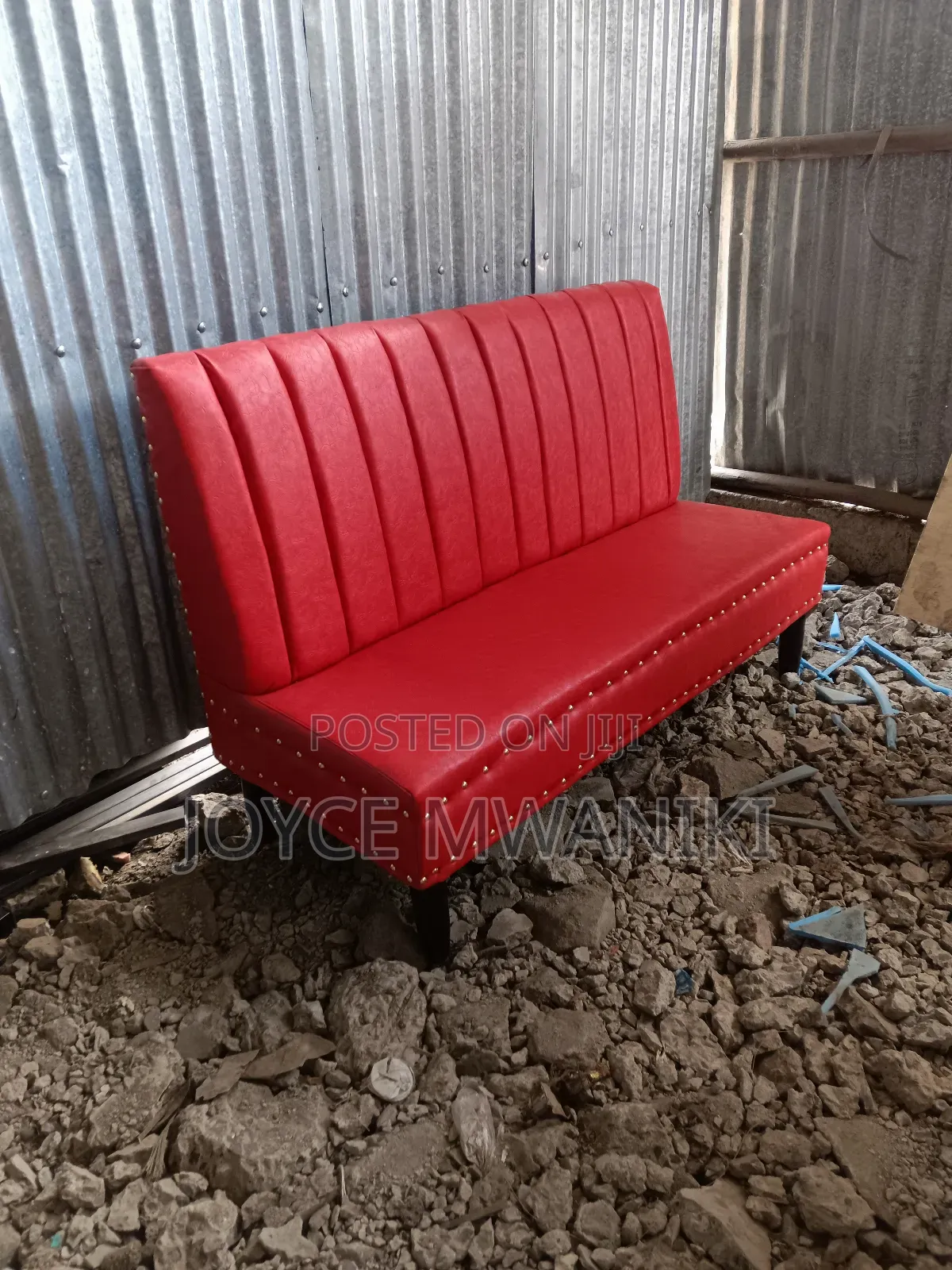 Waiting Seat or Restaurant Couch, Red 