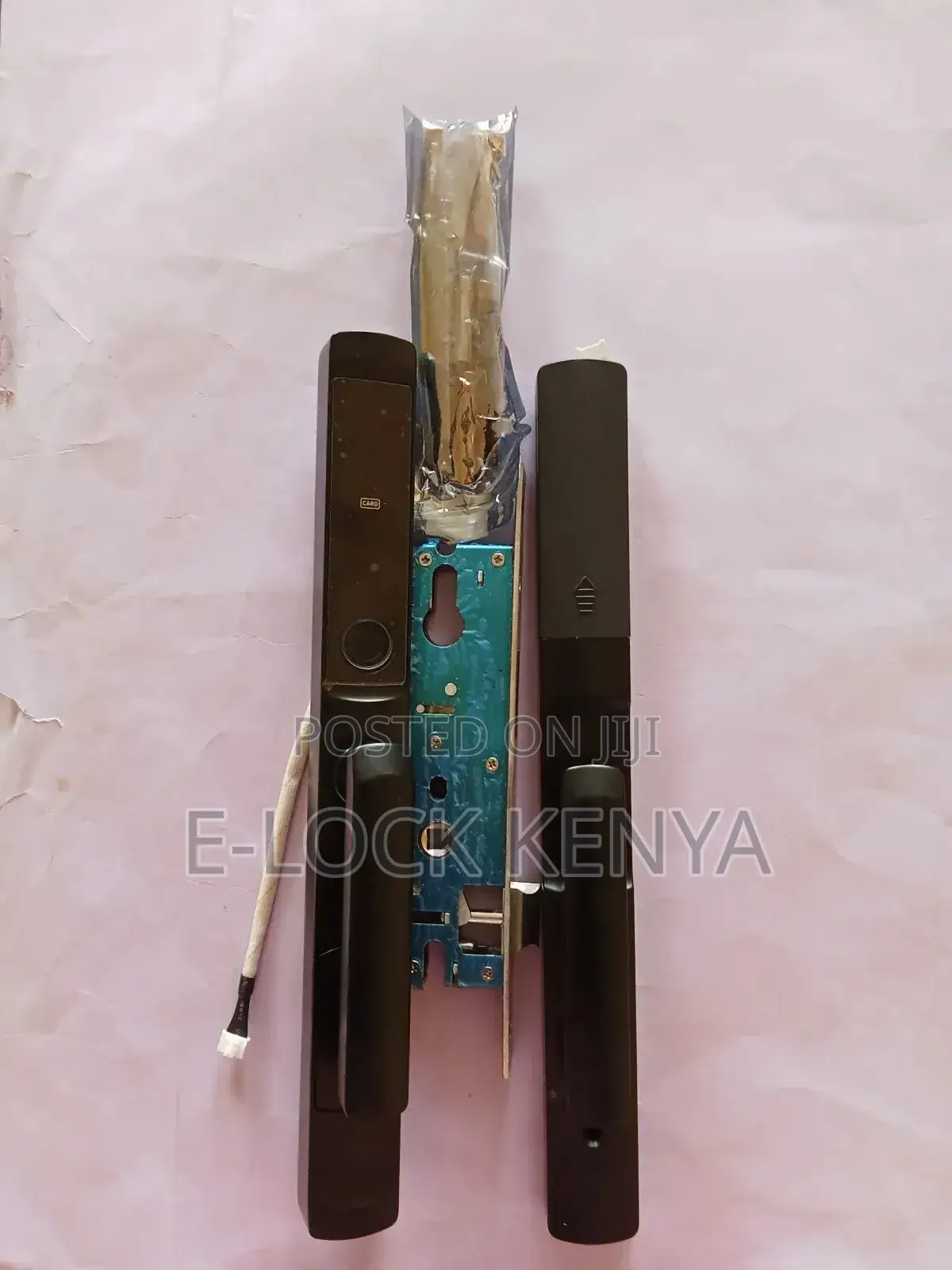 Easy Install Locks With Fingerprint