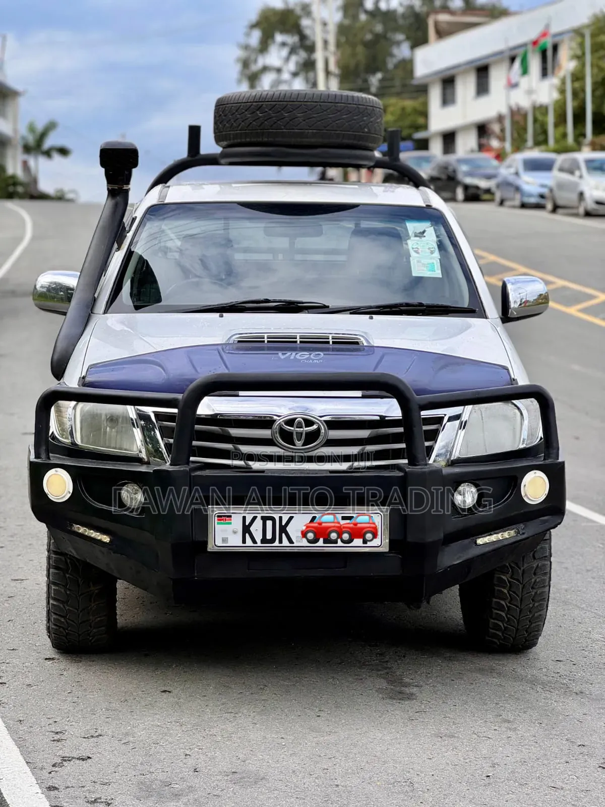 Toyota Hilux 2015 White