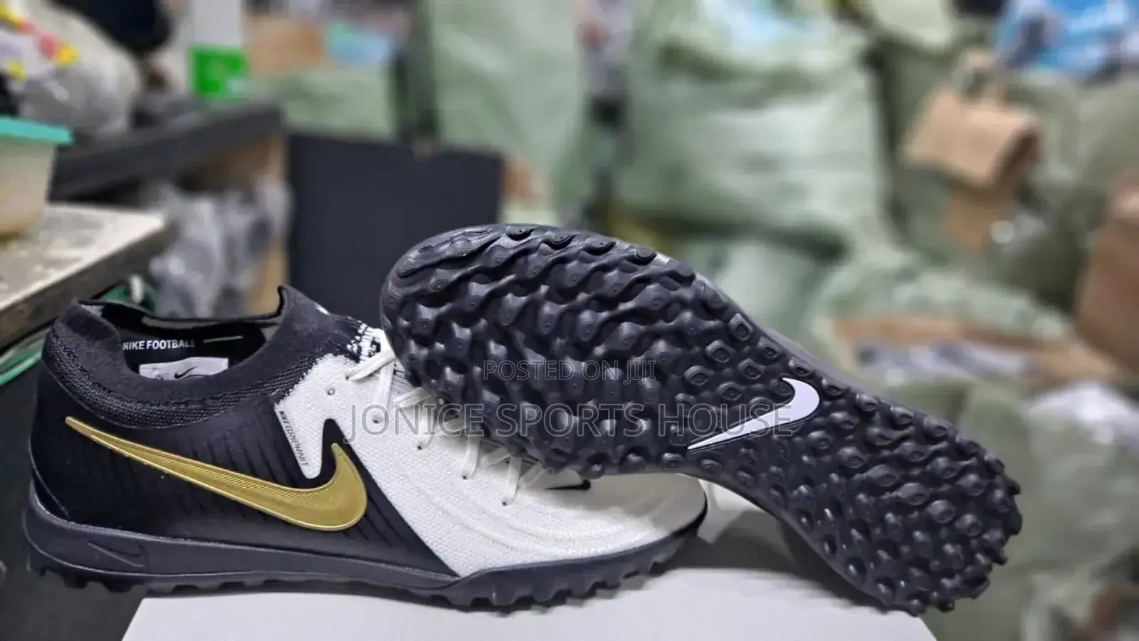 Nike Phantom GX II Trainers