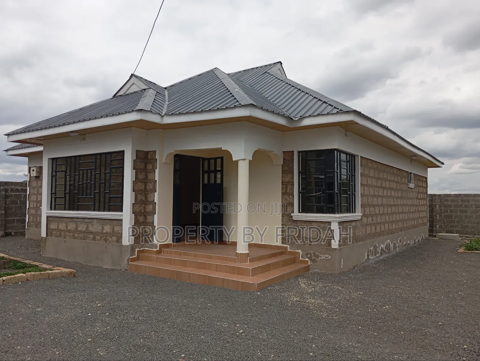 3bdrm Bungalow in Kitengela for sale