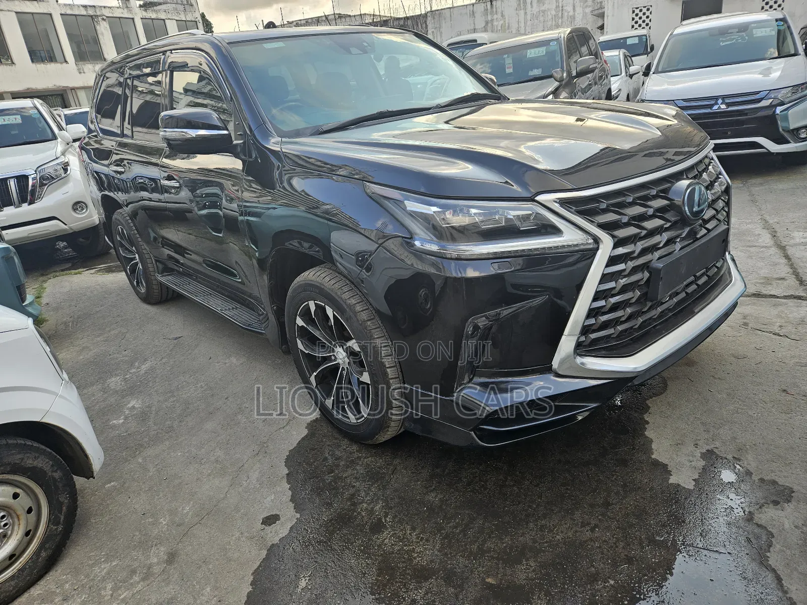 Lexus LX 2018 Black