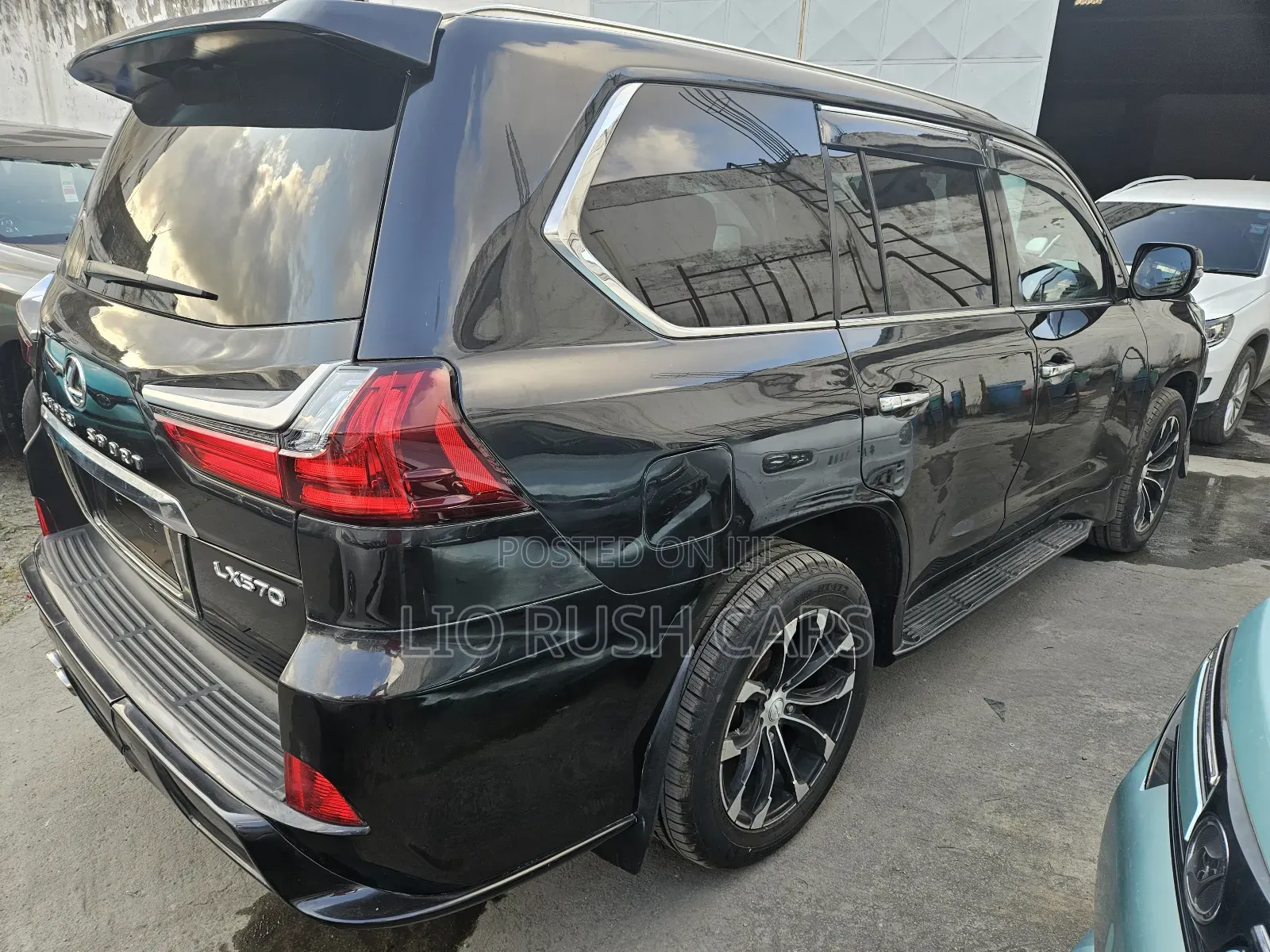 Lexus LX 2018 Black